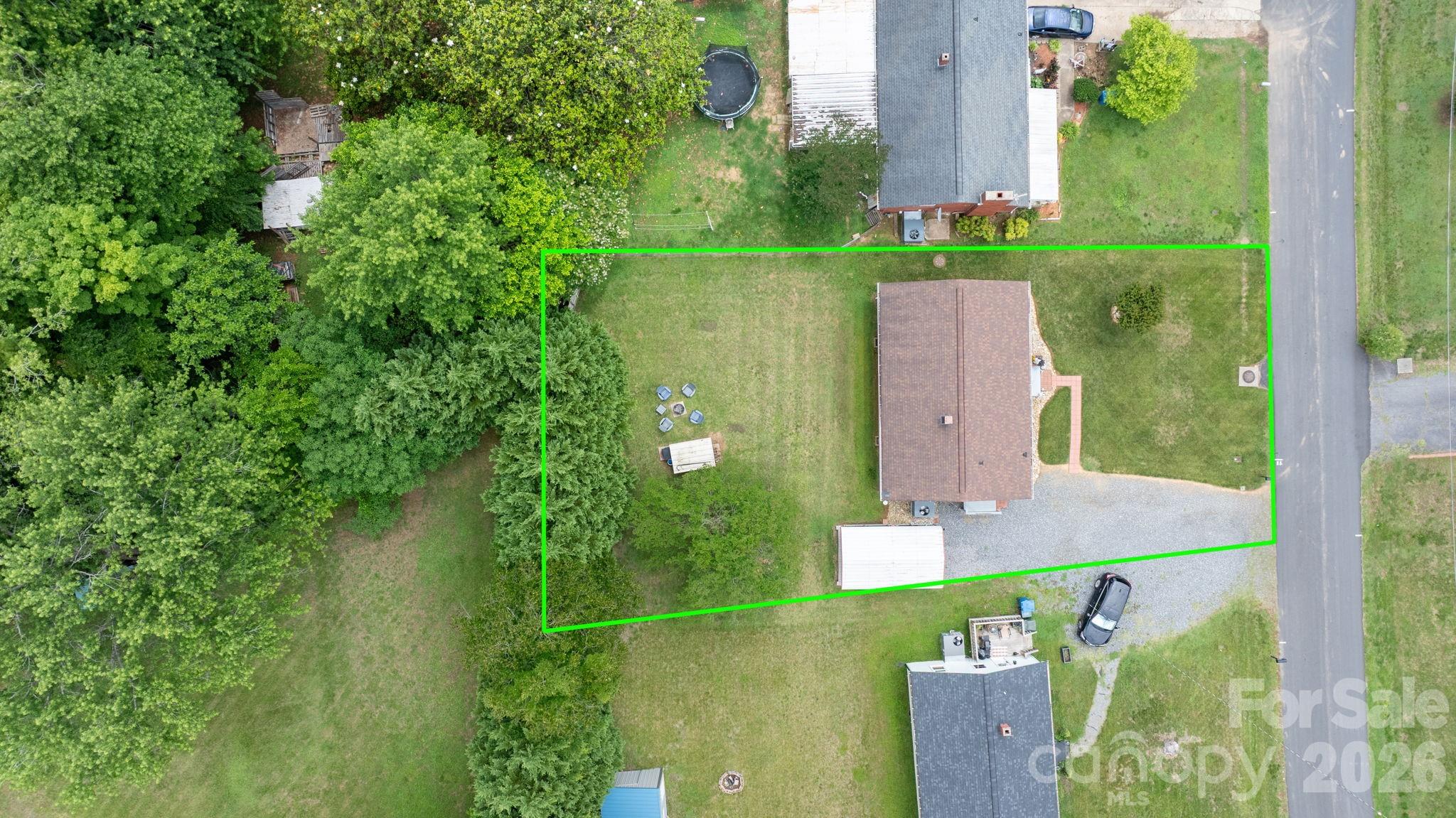 1423 16th Avenue NE — Hickory