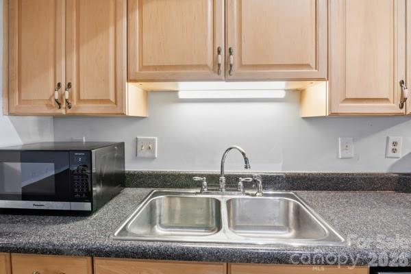 7031 Stonington Lane — Charlotte