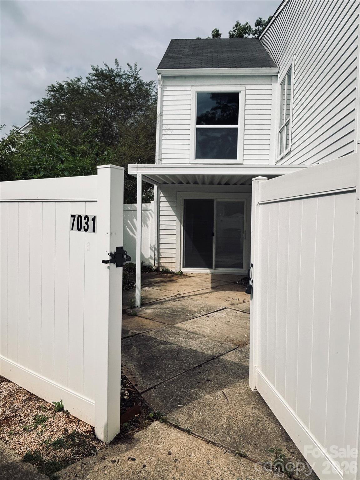 7031 Stonington Lane — Charlotte