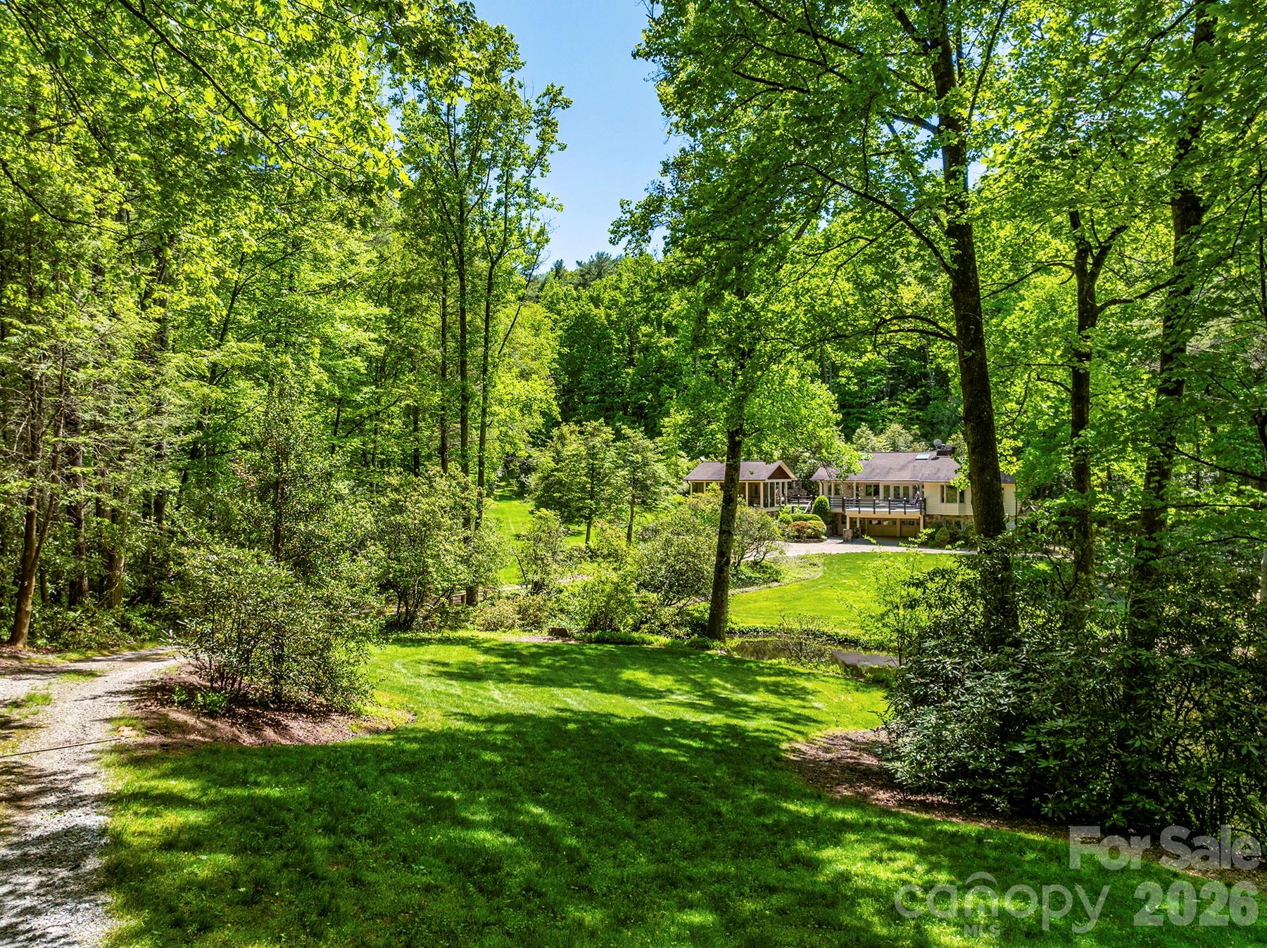 1213 Bull Pen Road — Cashiers