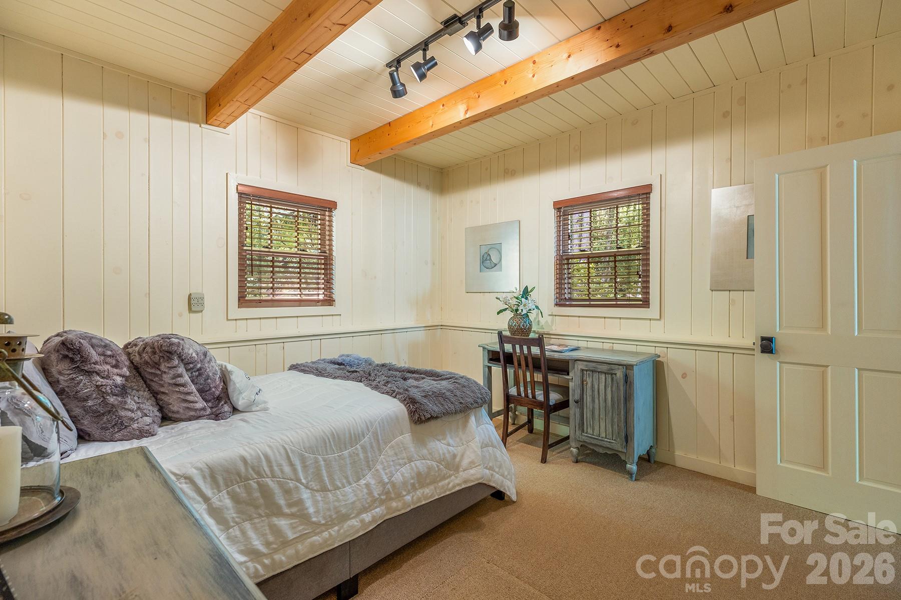 1213 Bull Pen Road — Cashiers