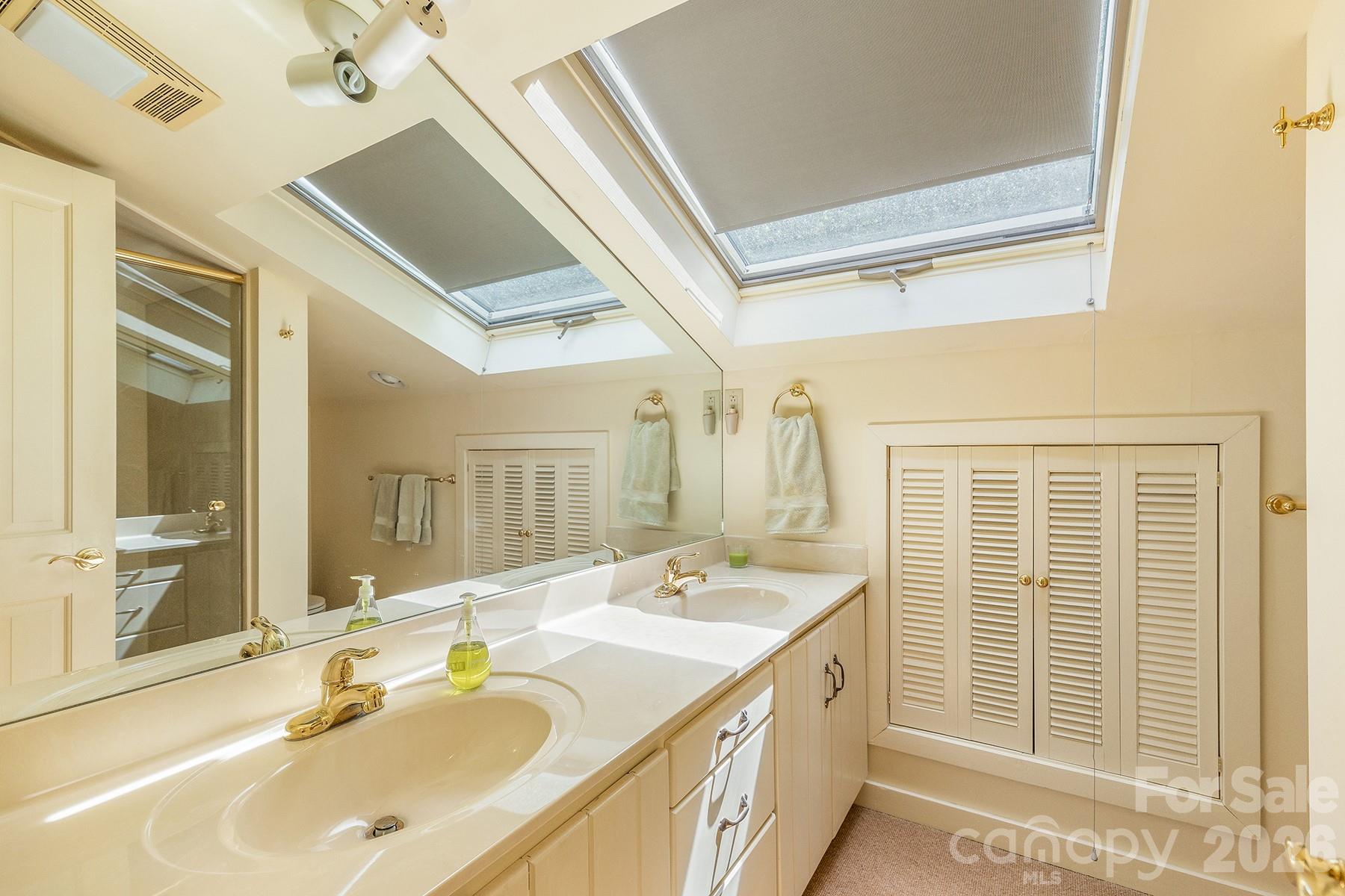 1213 Bull Pen Road — Cashiers