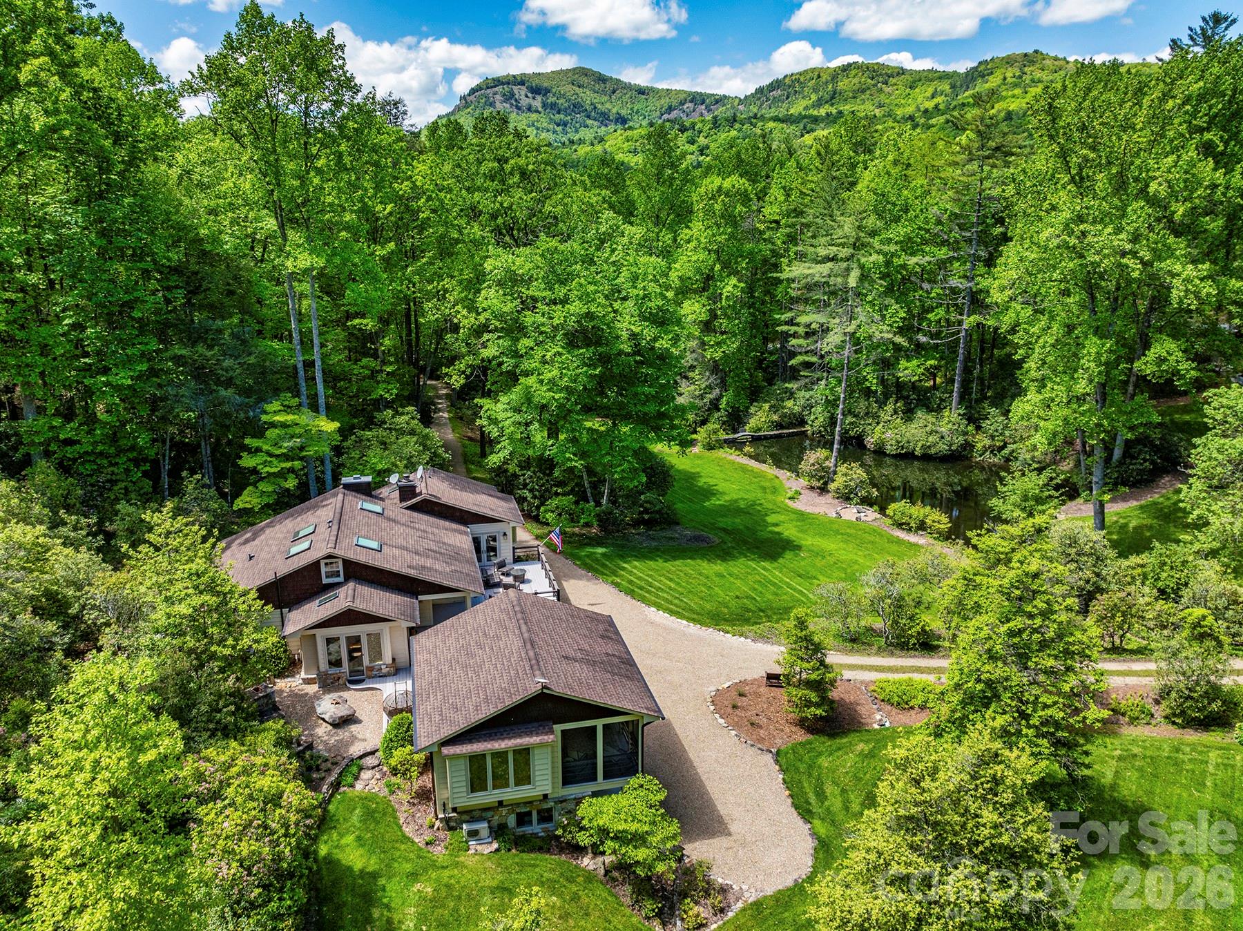 1213 Bull Pen Road — Cashiers
