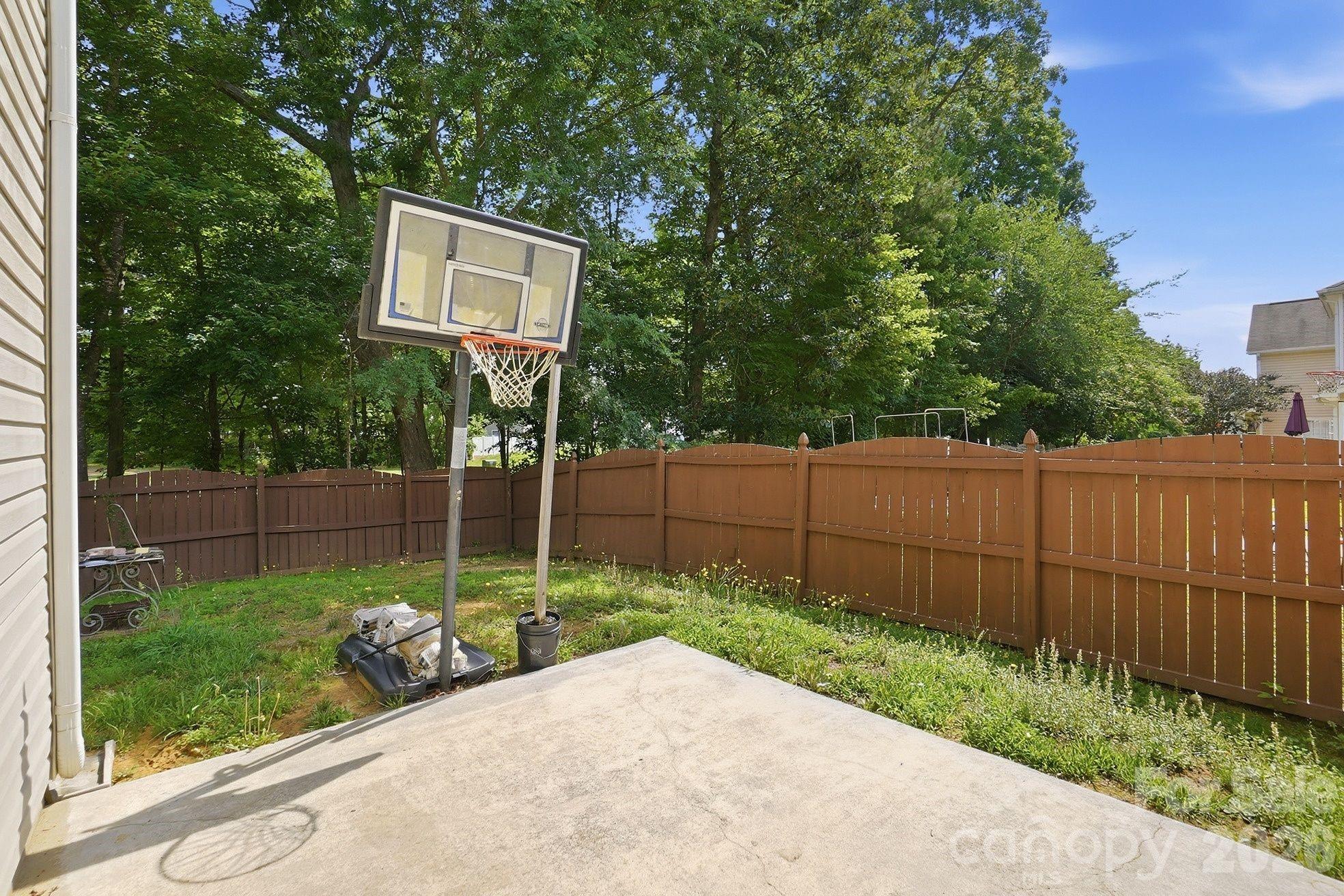 229 Waterlemon Way — Monroe