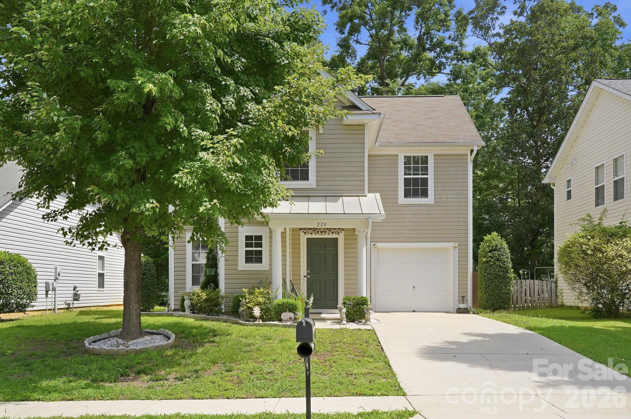 229 Waterlemon Way — Monroe
