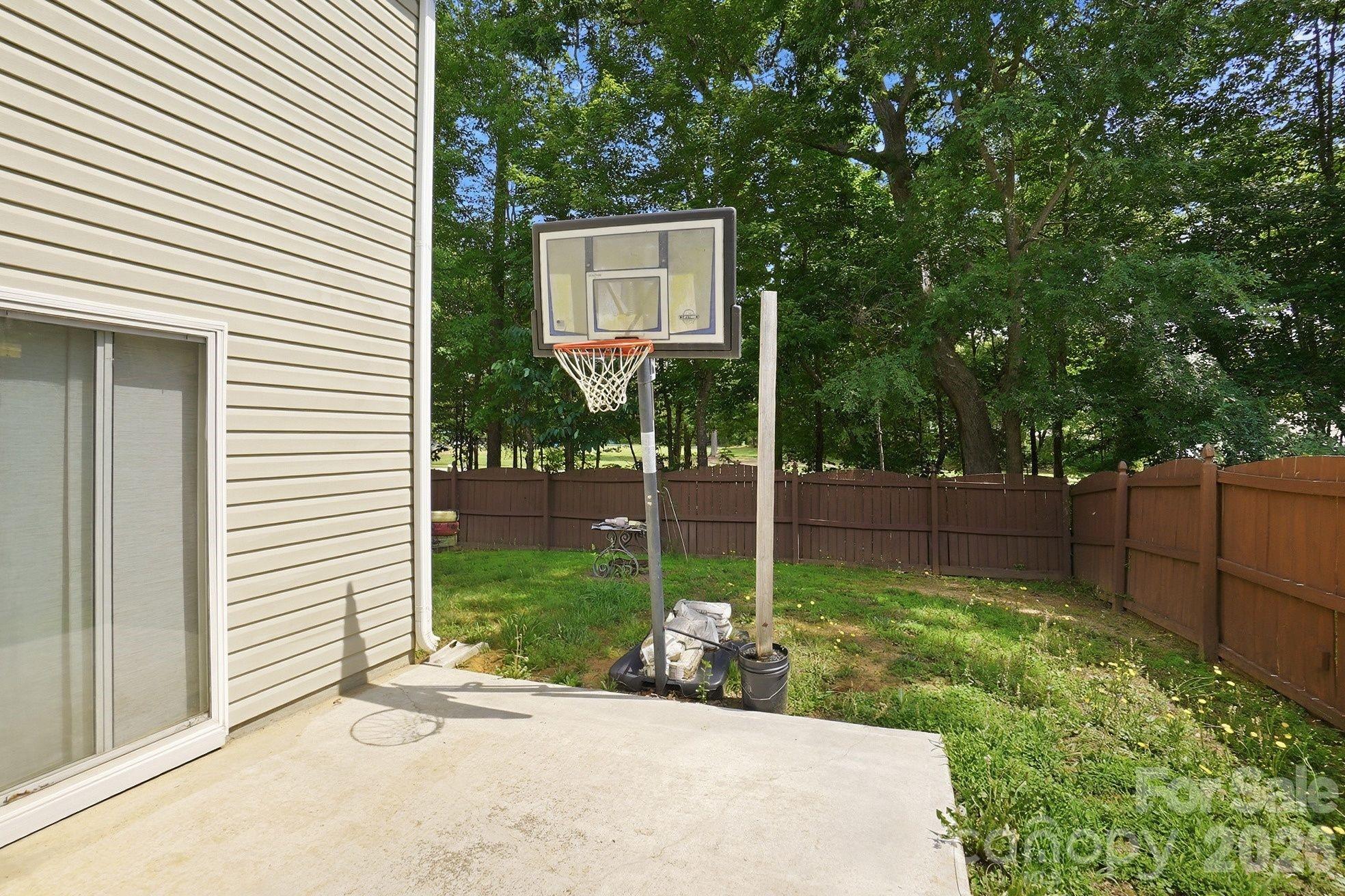229 Waterlemon Way — Monroe