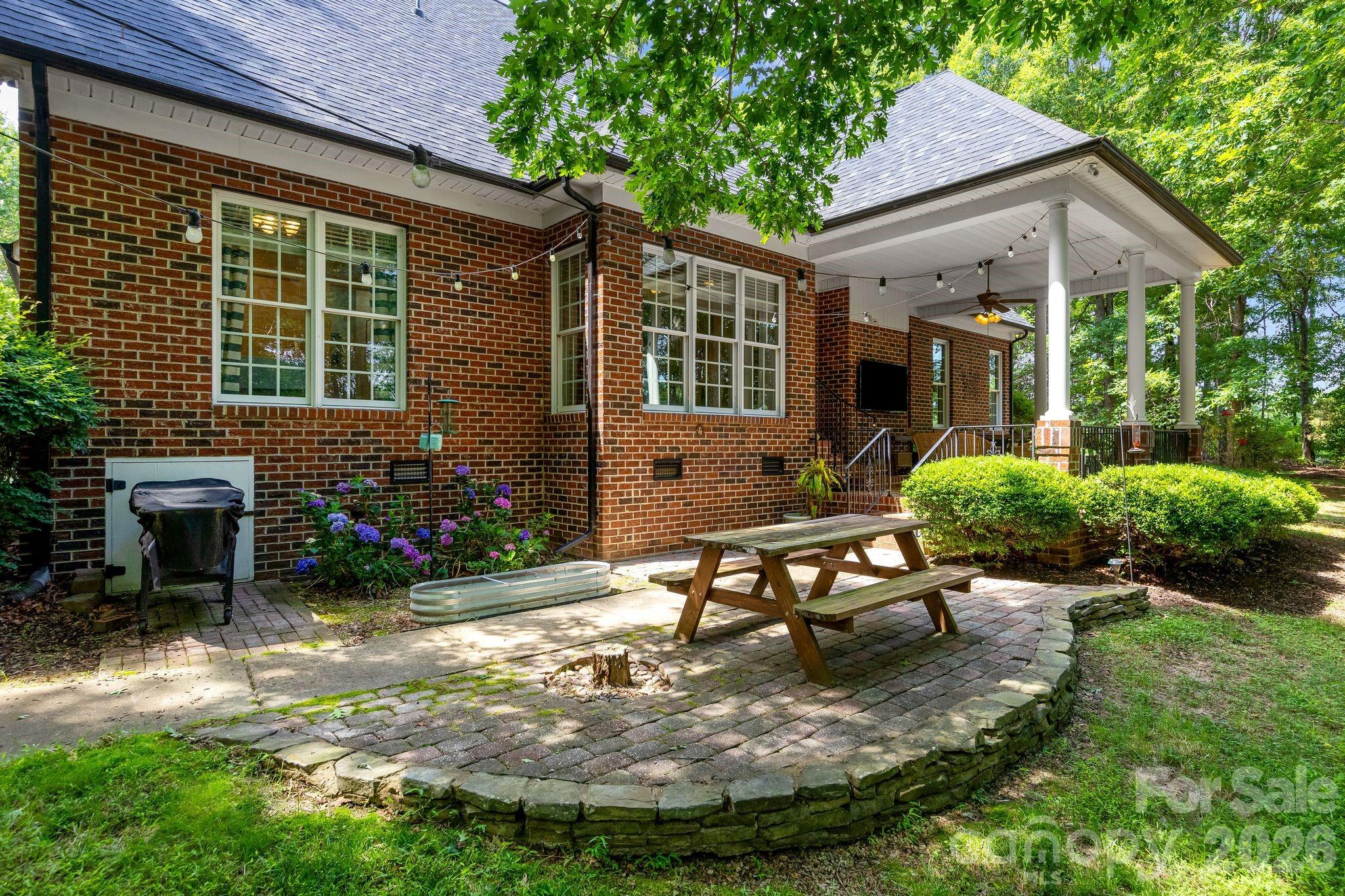 3146 Beaver Dam Drive — Monroe