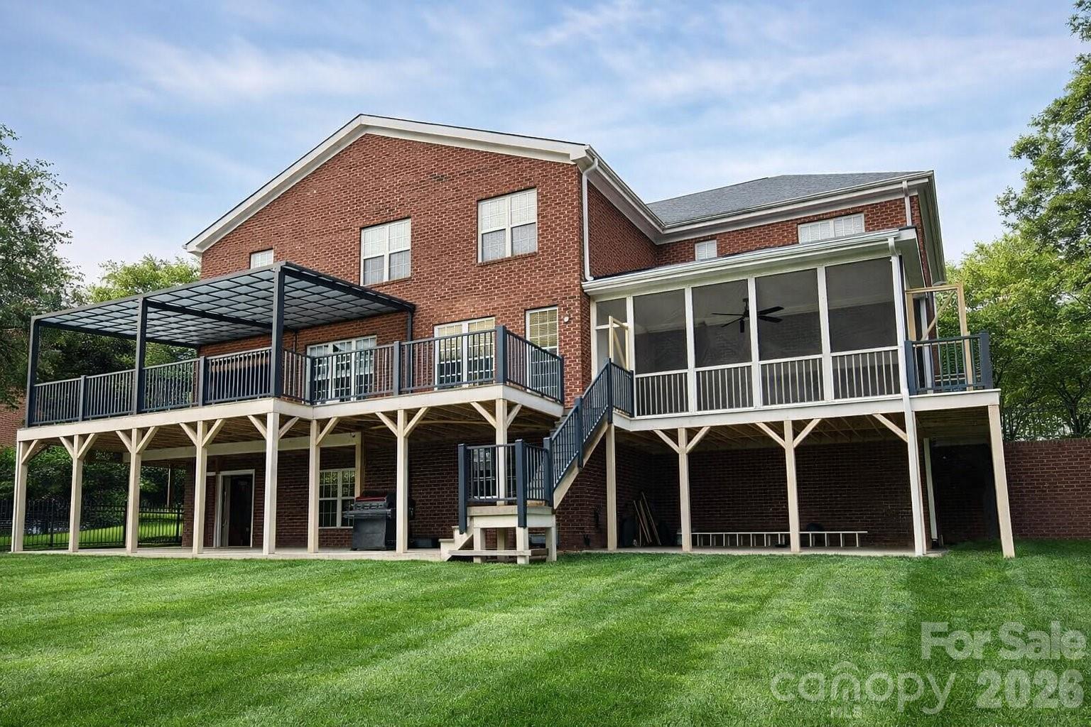 9220 Holly Hill Farm Road — Charlotte