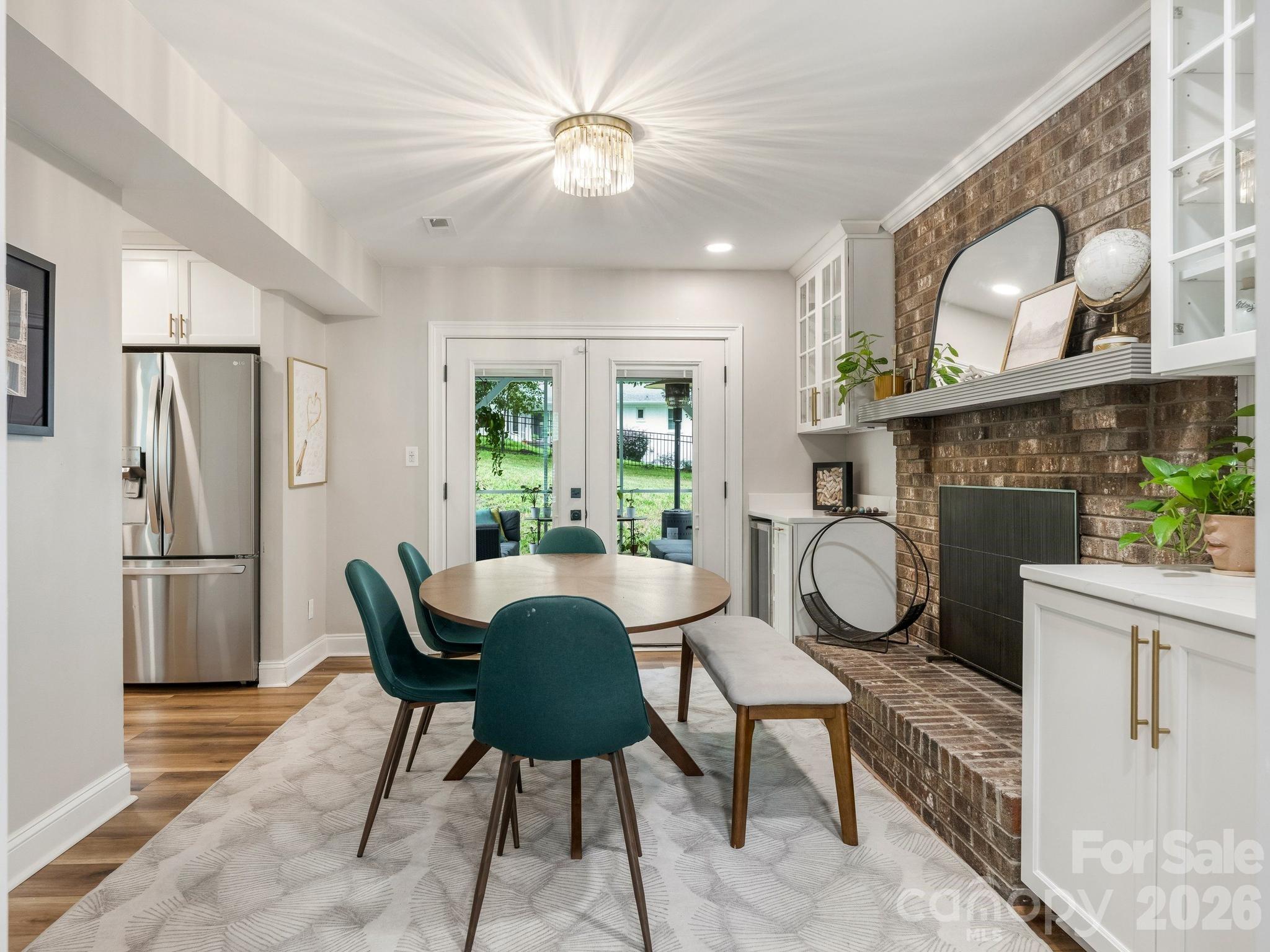 6801 Rollingridge Drive — Charlotte