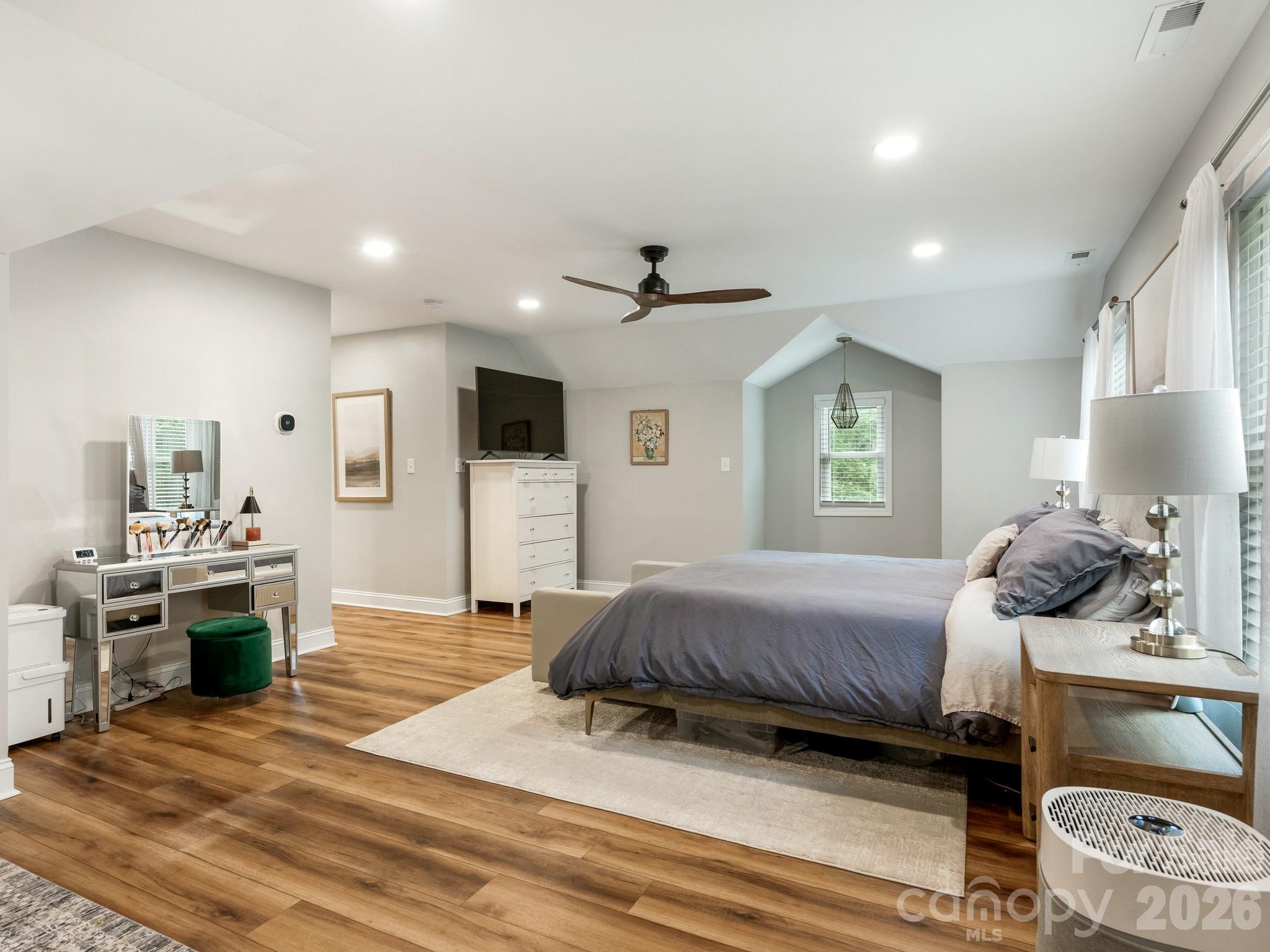 6801 Rollingridge Drive — Charlotte