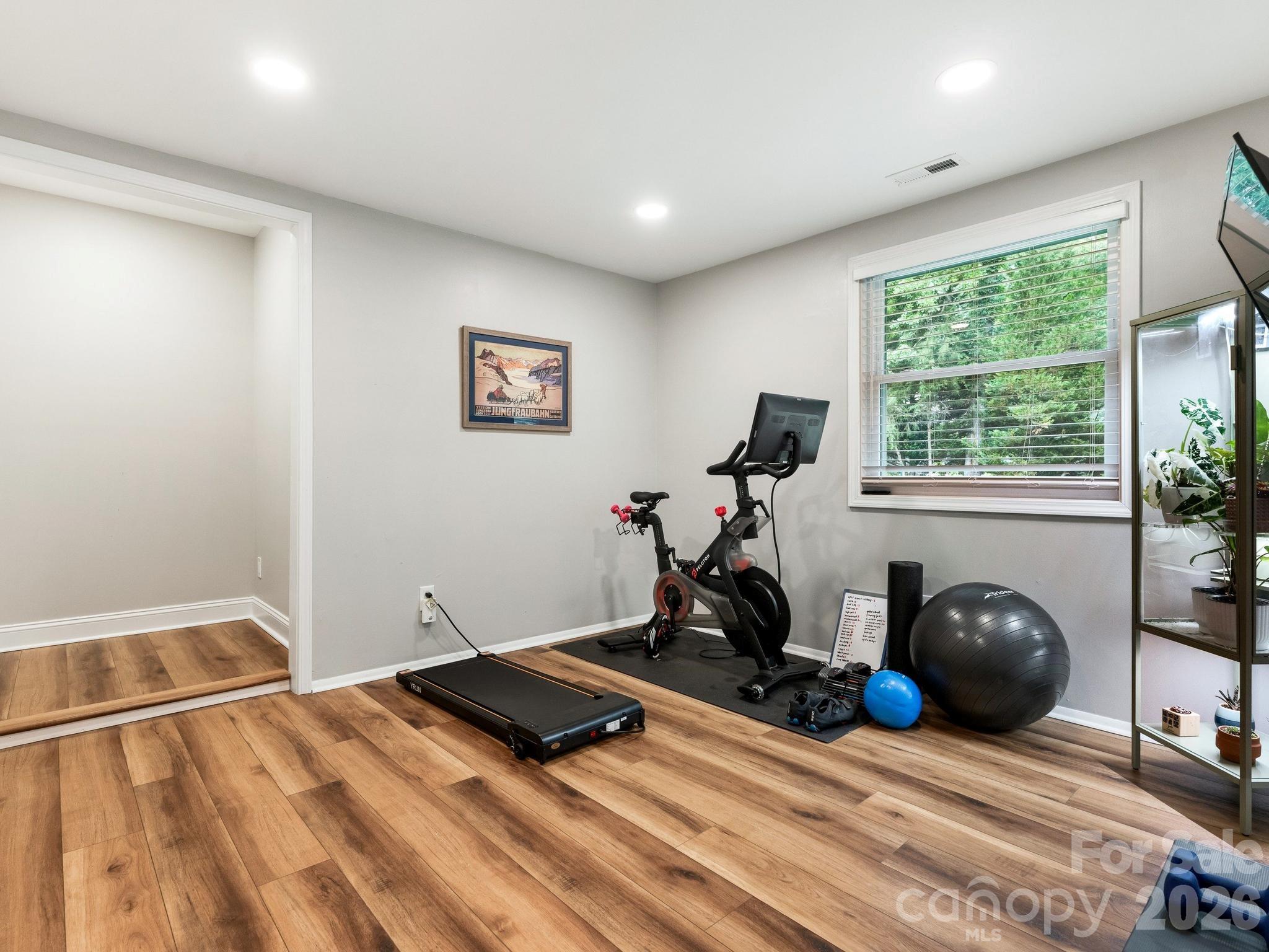 6801 Rollingridge Drive — Charlotte