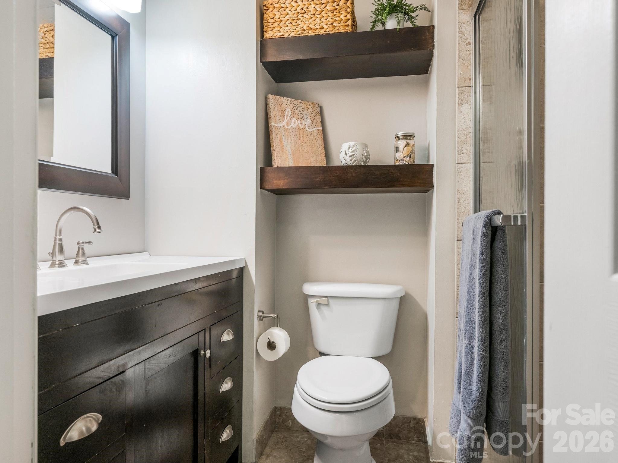 6801 Rollingridge Drive — Charlotte