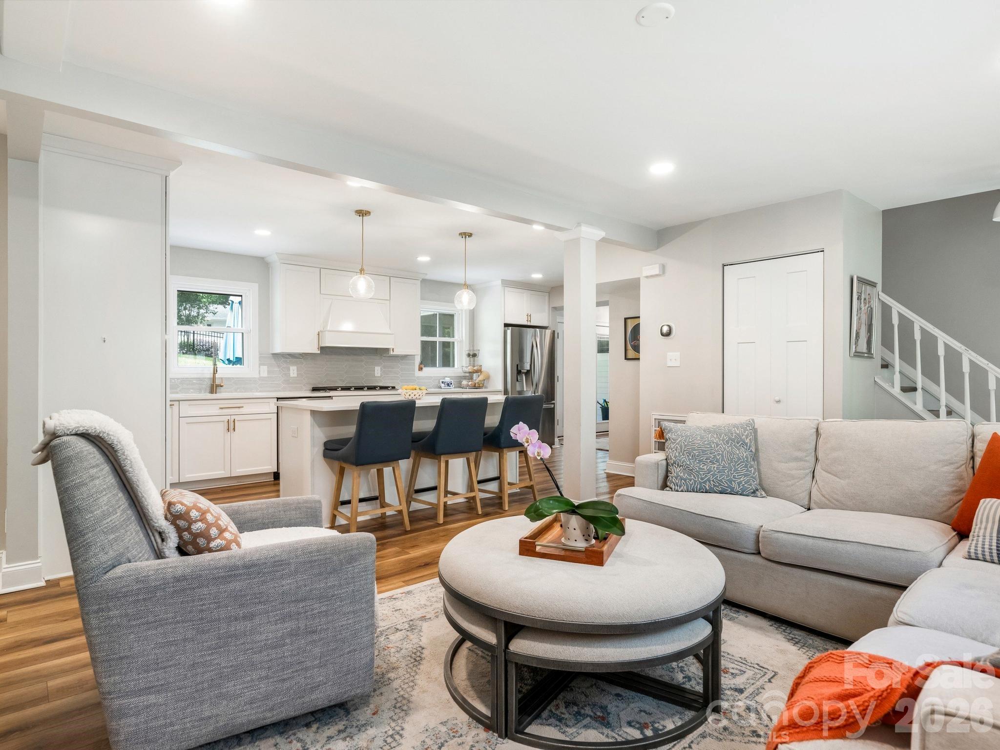 6801 Rollingridge Drive — Charlotte