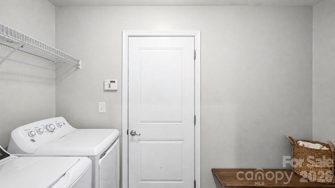 208 Glenn Allen Road — Mooresville