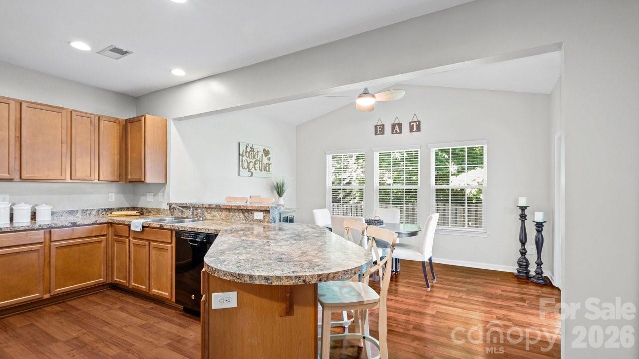 208 Glenn Allen Road — Mooresville