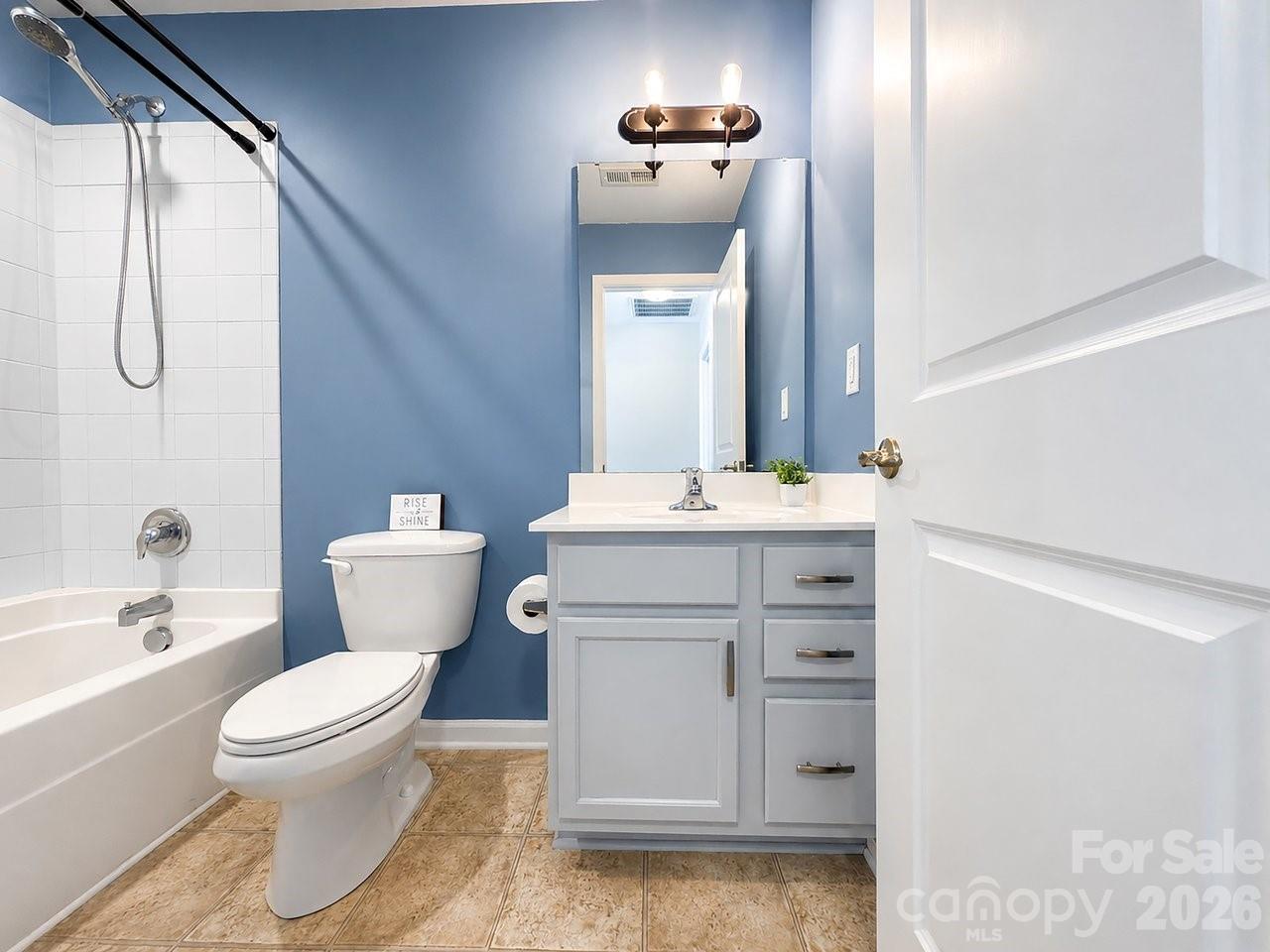 208 Glenn Allen Road — Mooresville