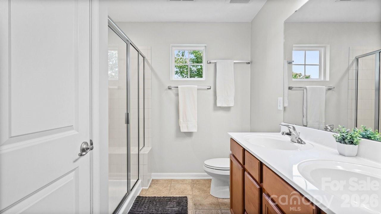 208 Glenn Allen Road — Mooresville