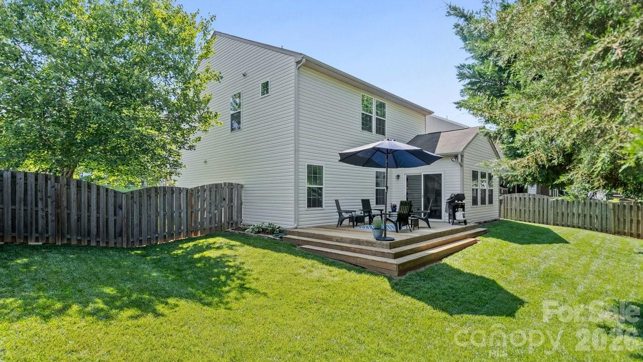 208 Glenn Allen Road — Mooresville