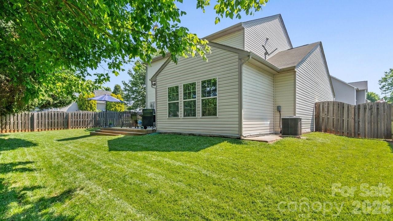 208 Glenn Allen Road — Mooresville