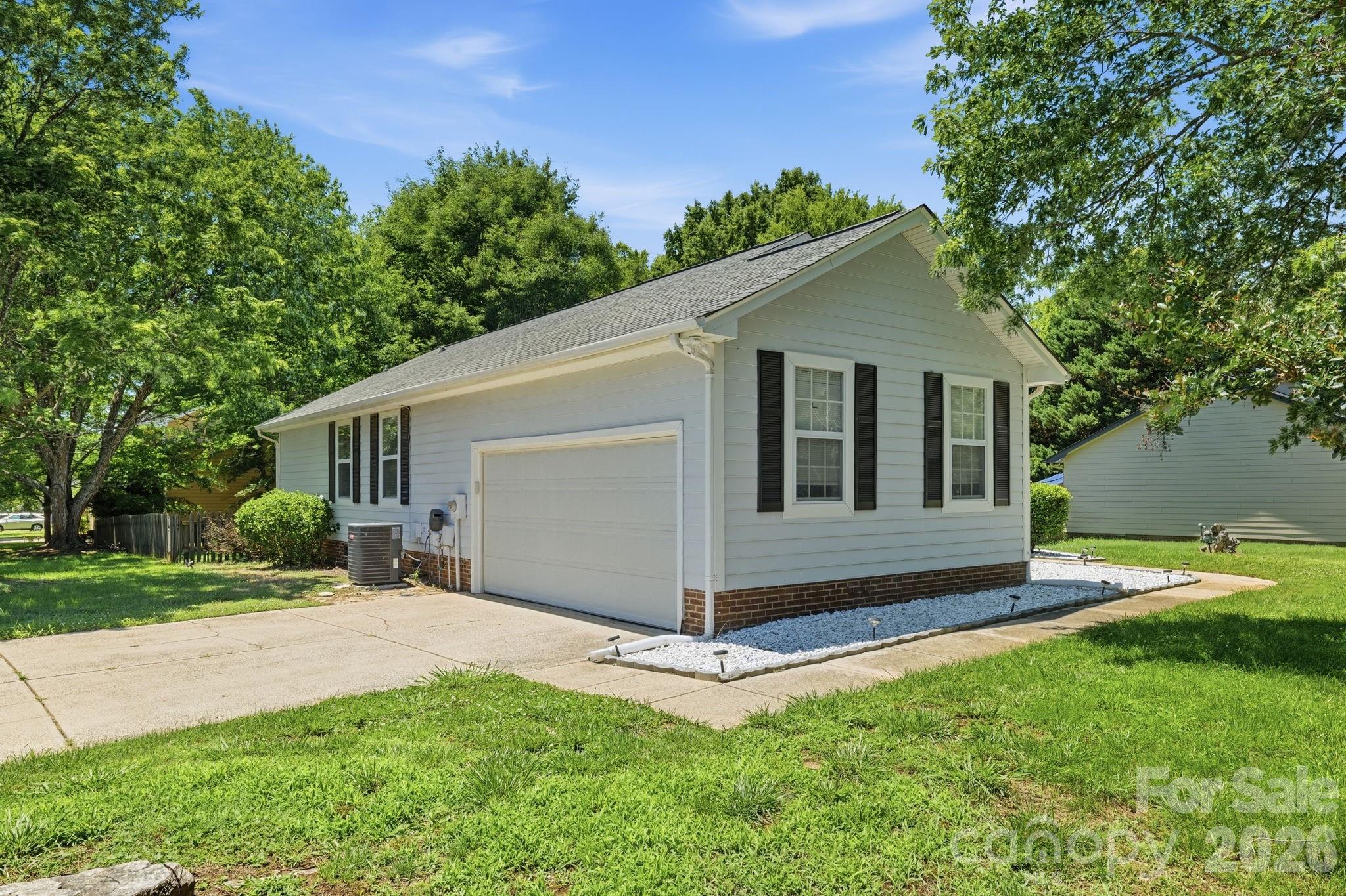 13501 Krislyn Woods Place — Charlotte