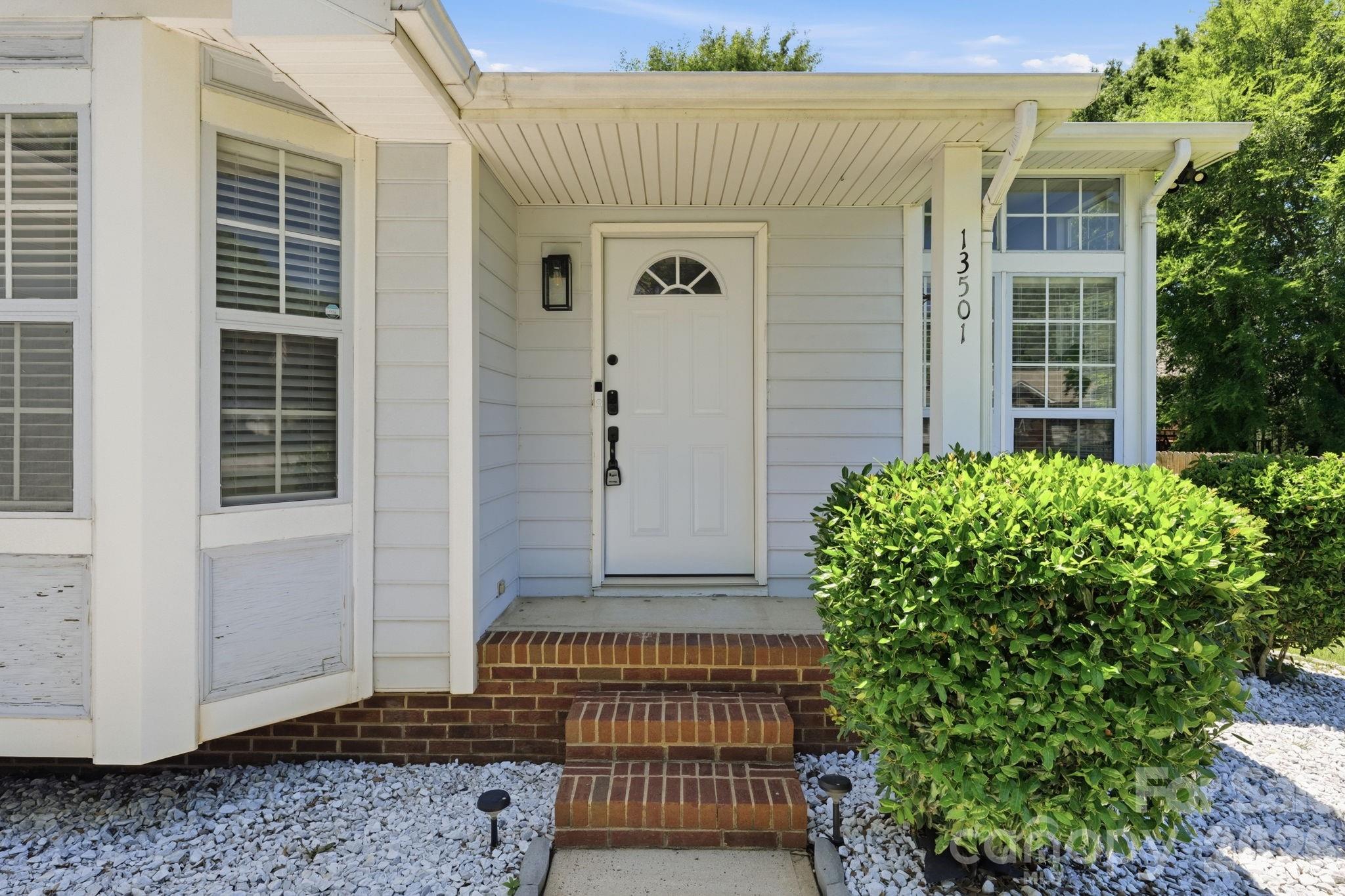 13501 Krislyn Woods Place — Charlotte