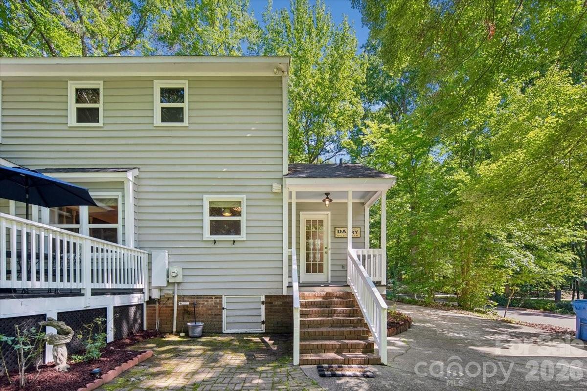 14004 Maple Hollow Lane — Mint Hill