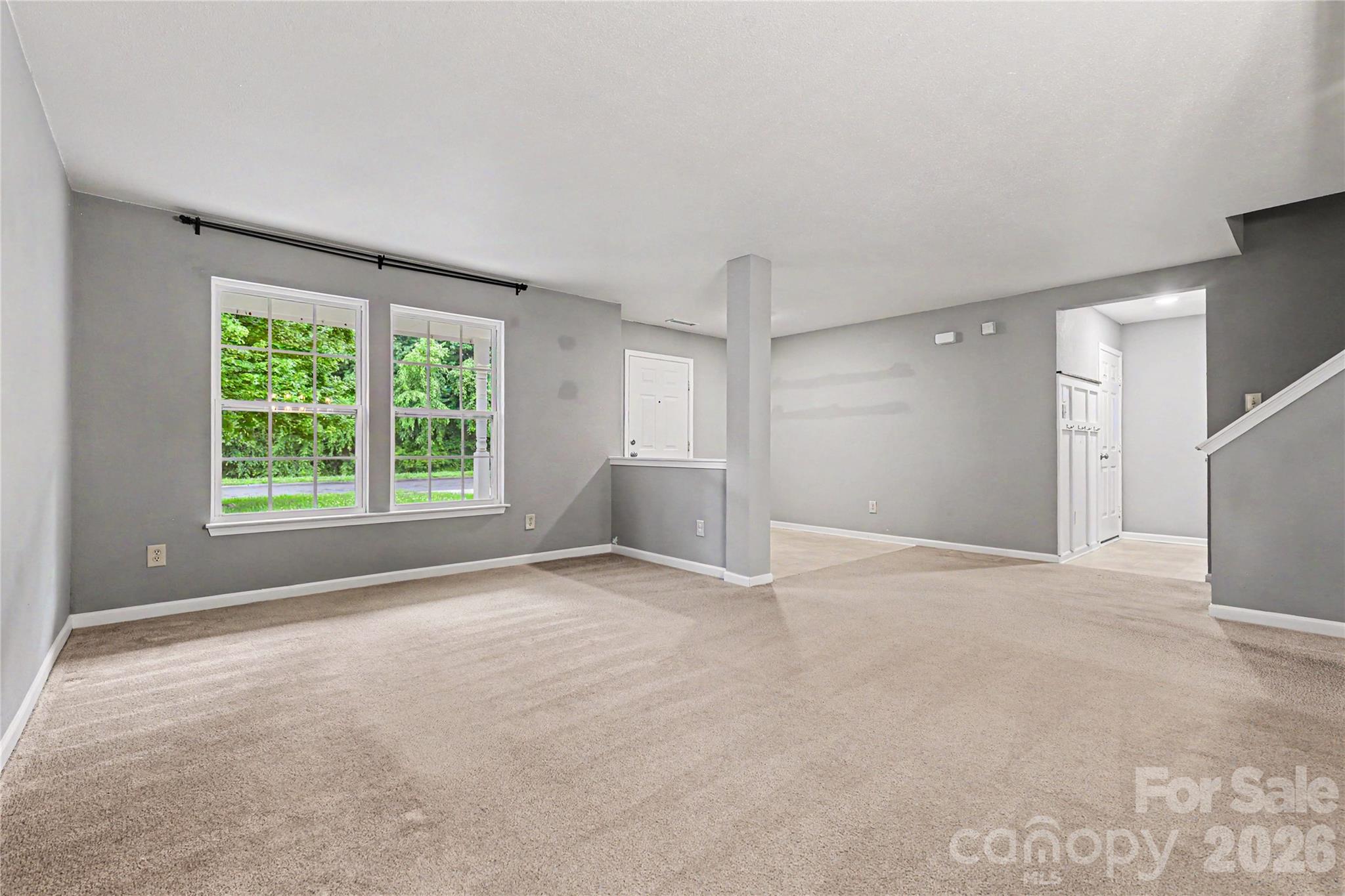 3800 Shasta Circle — Clover