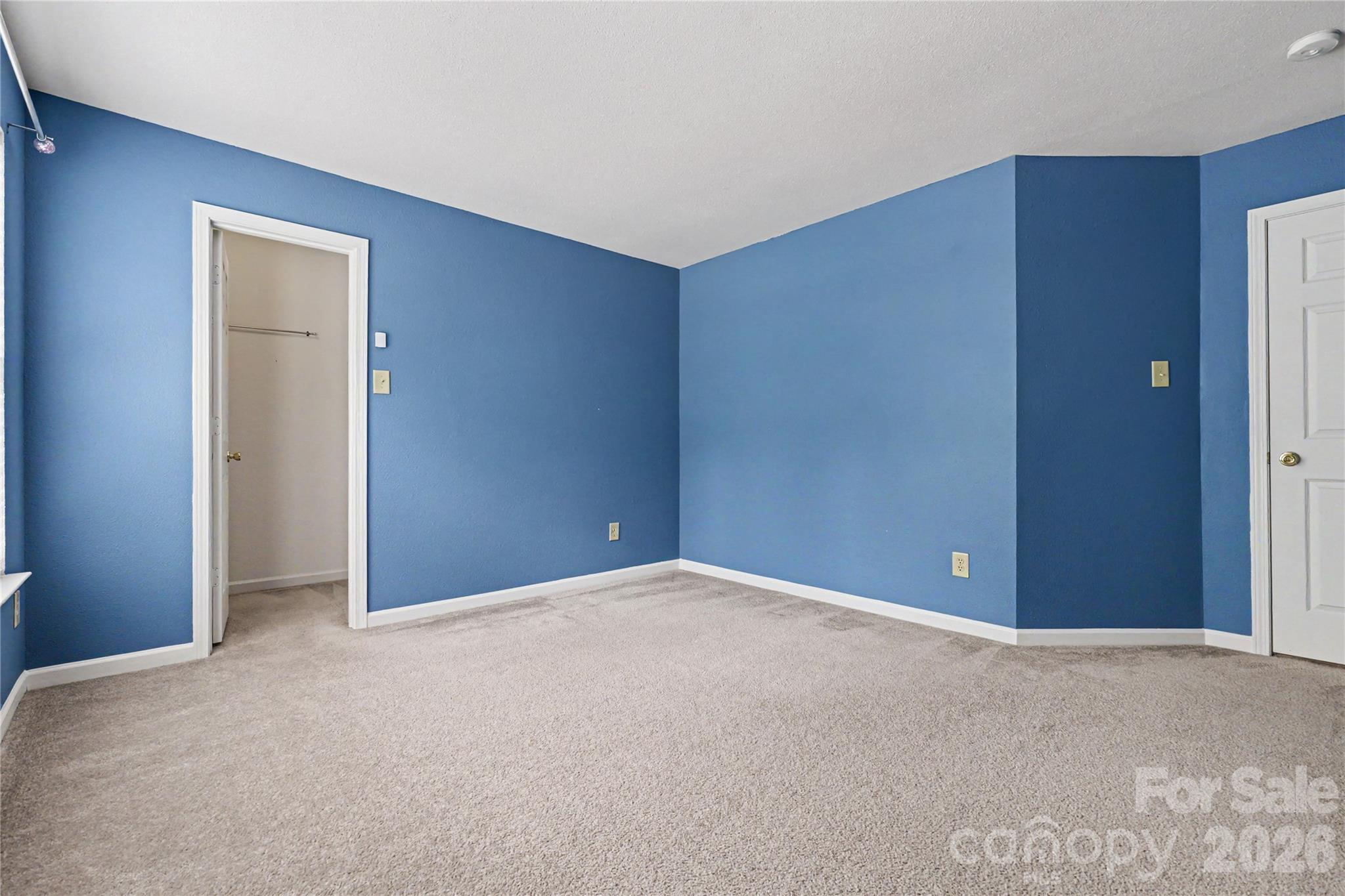 3800 Shasta Circle — Clover