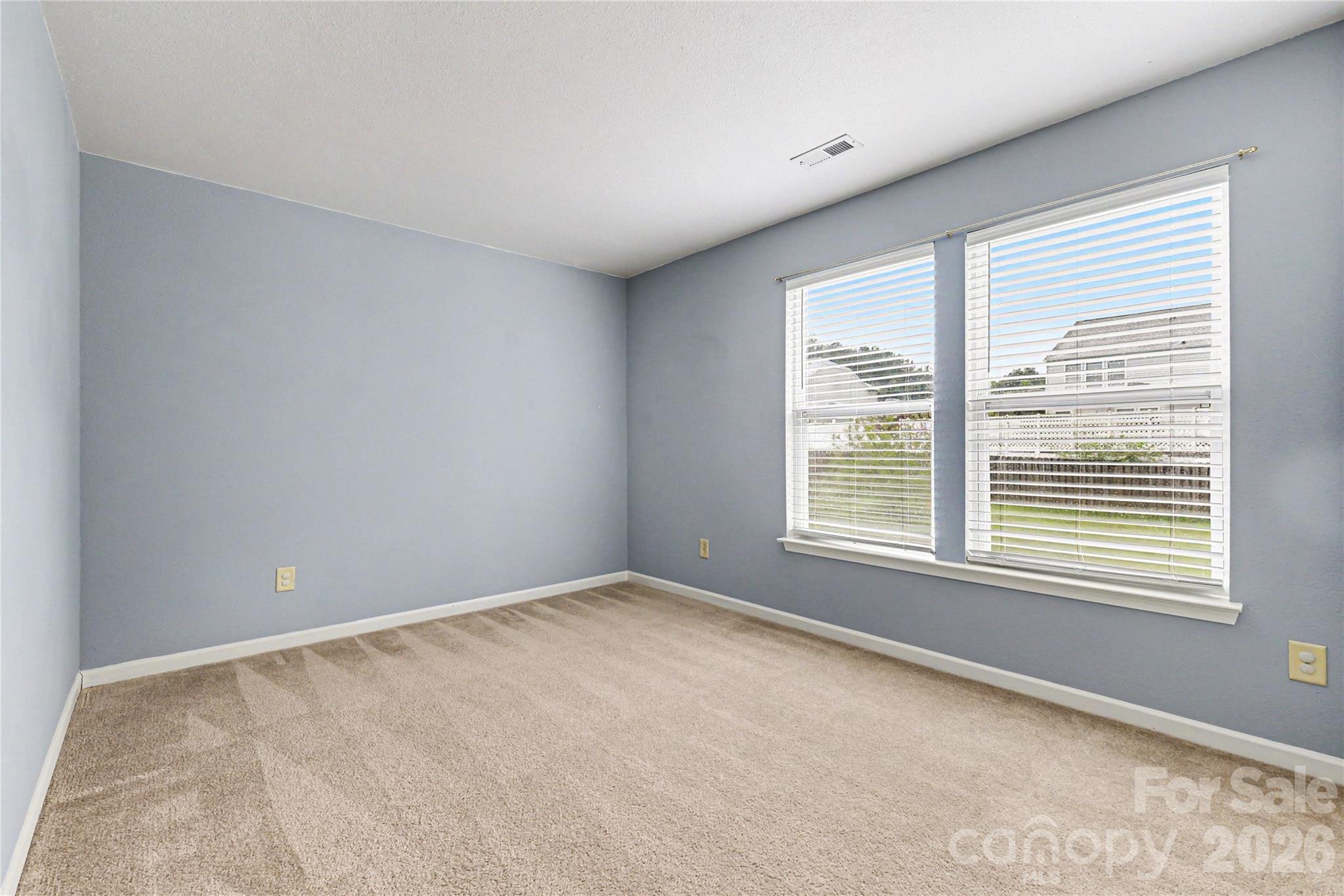 3800 Shasta Circle — Clover