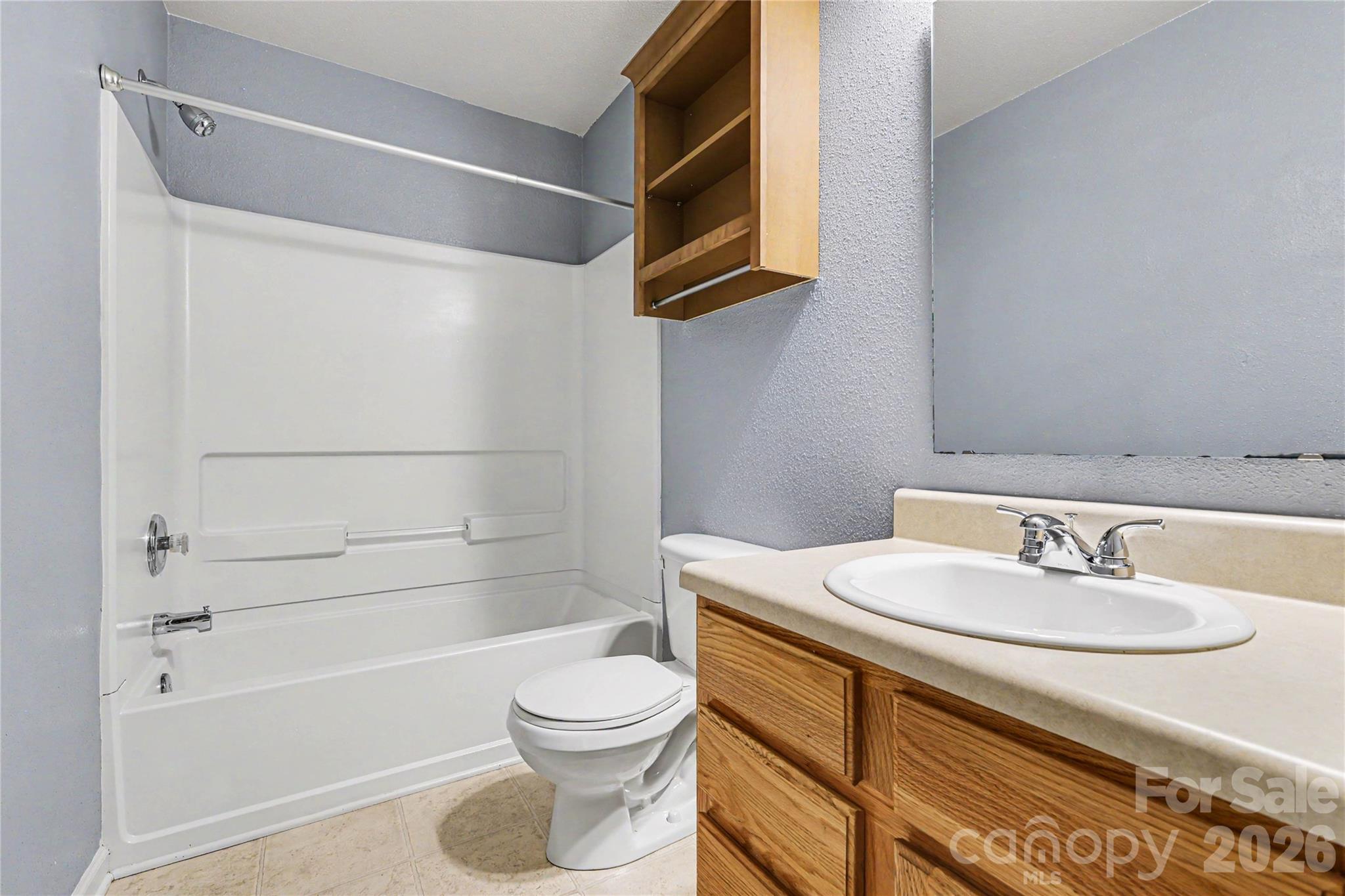 3800 Shasta Circle — Clover