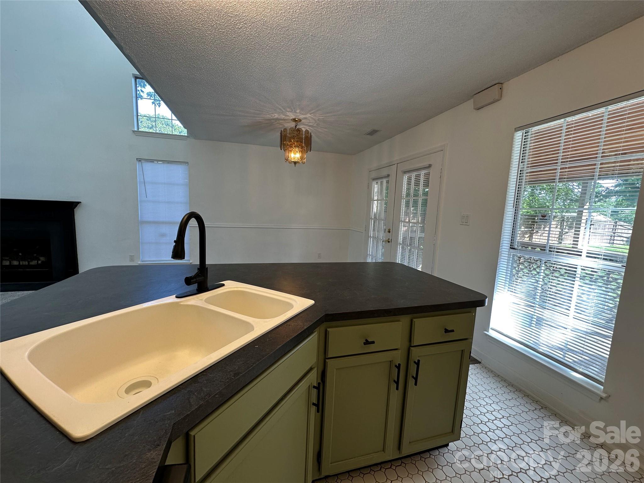 10220 Rockwood Road — Charlotte