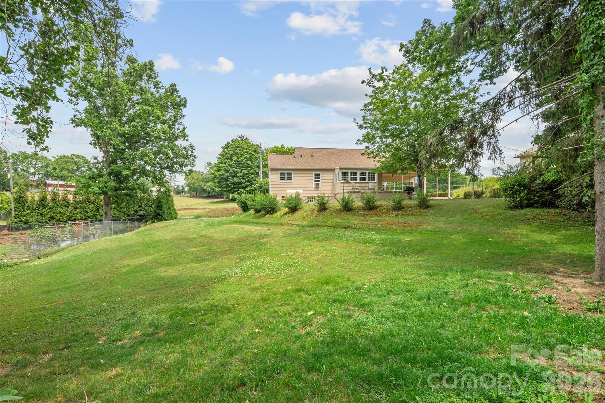 314 Old Leicester Highway — Asheville