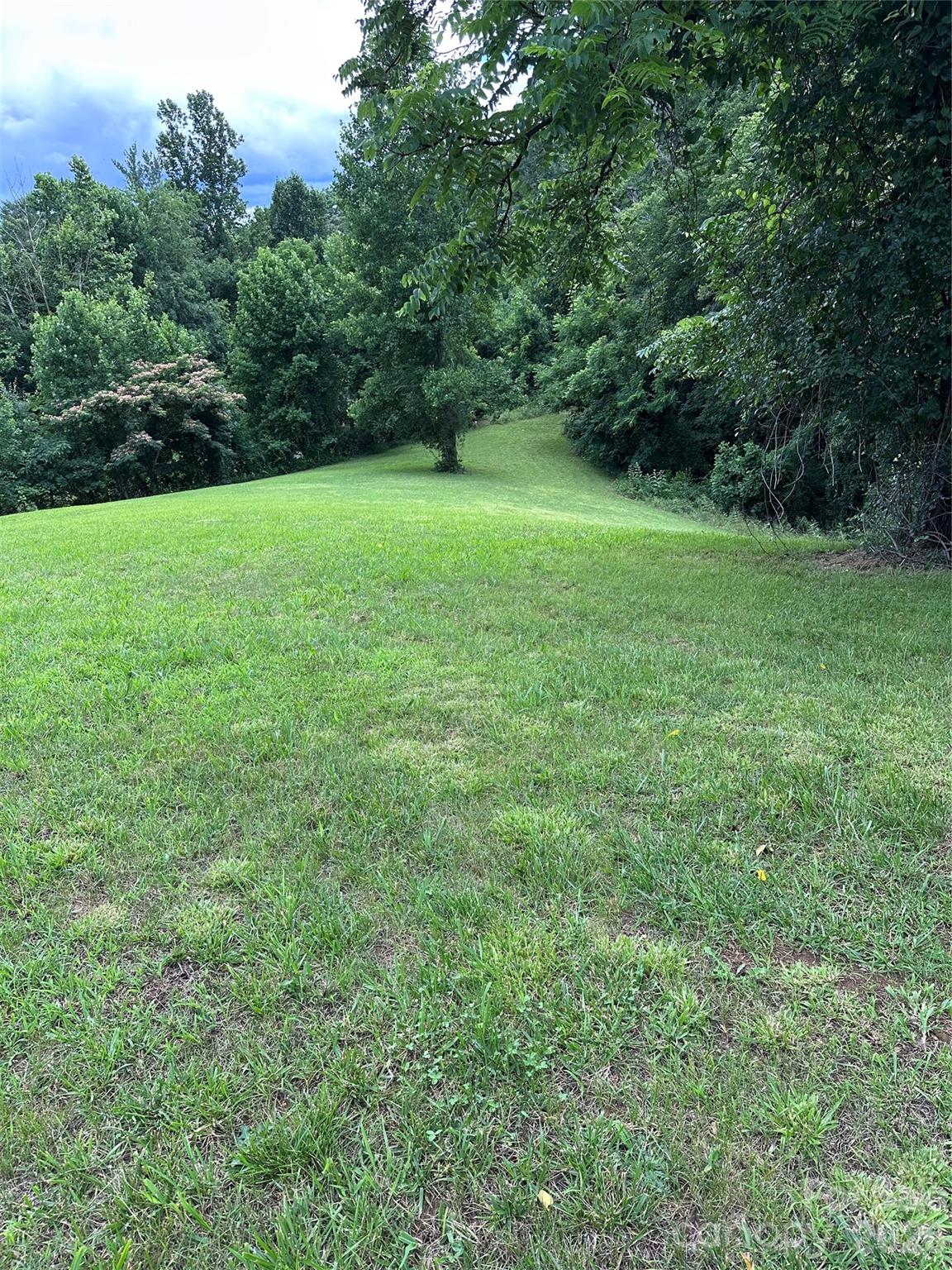 70 Heslar Way — Marshall
