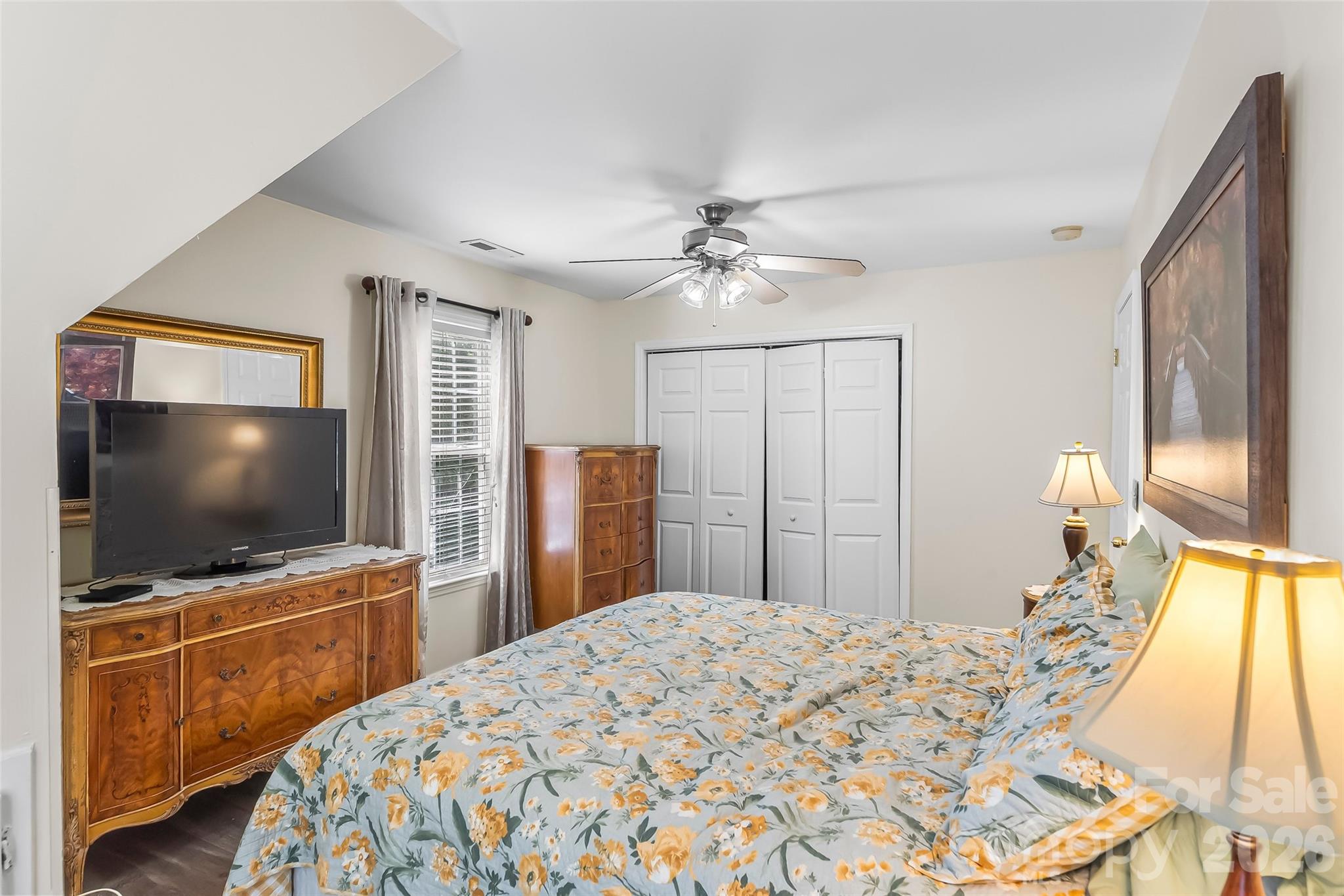 70 Heslar Way — Marshall
