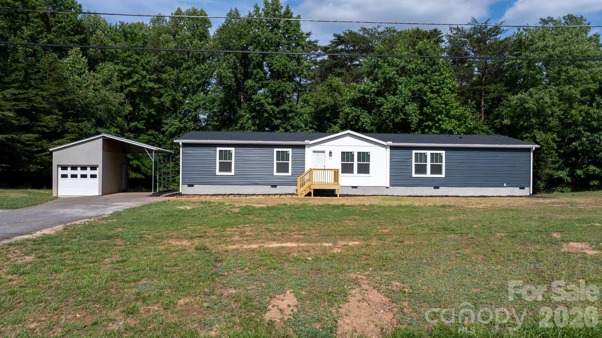4960 Berkley Street — Morganton