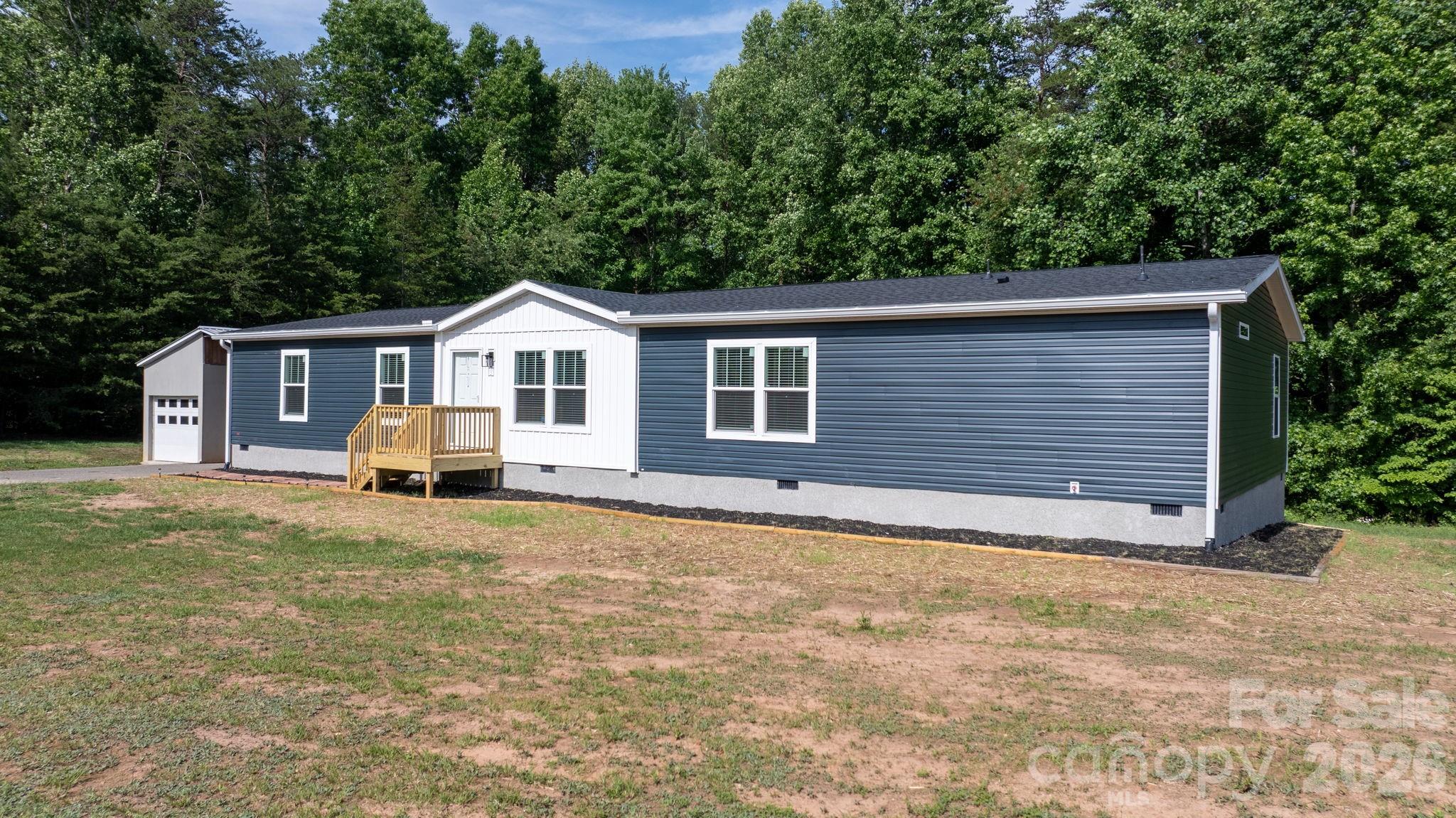 4960 Berkley Street — Morganton