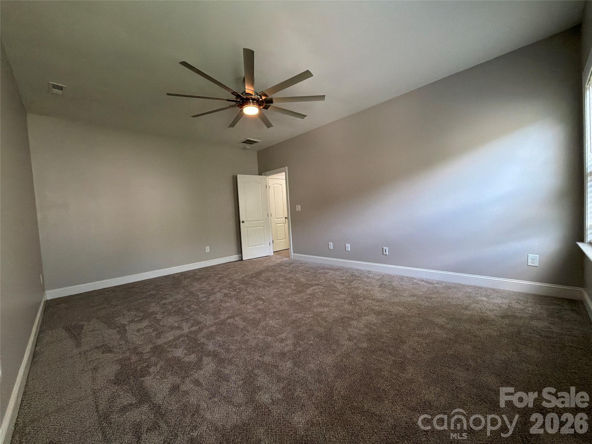 6013 Hyde Park Drive — Indian Trail