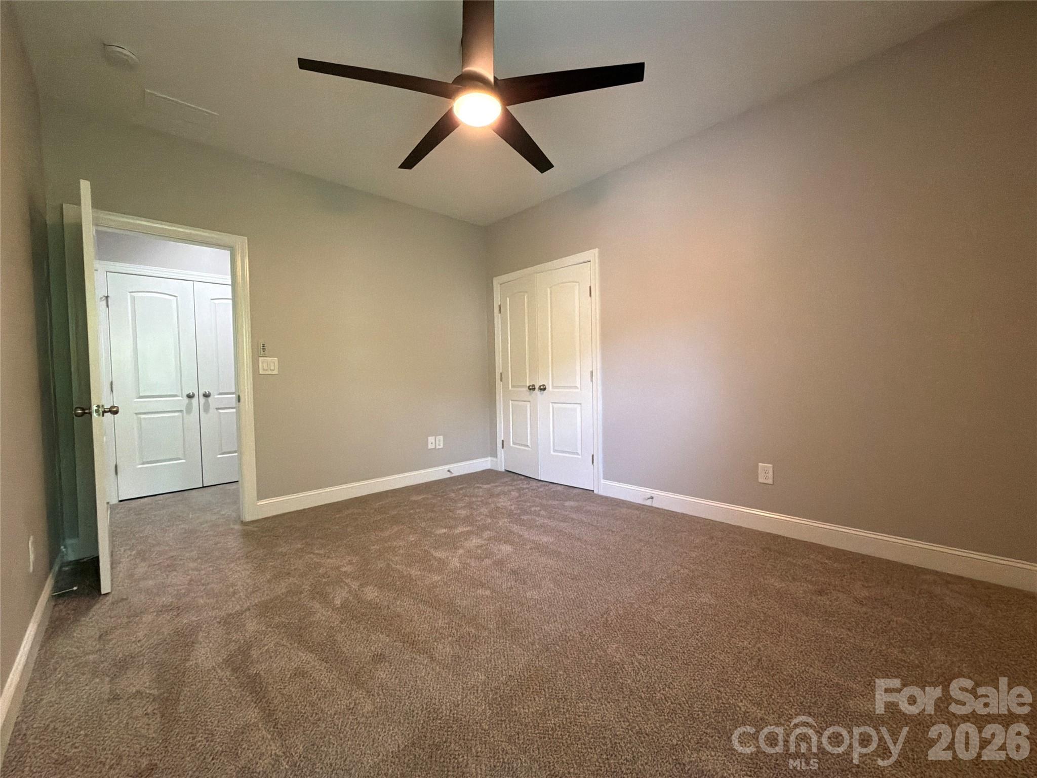 6013 Hyde Park Drive — Indian Trail