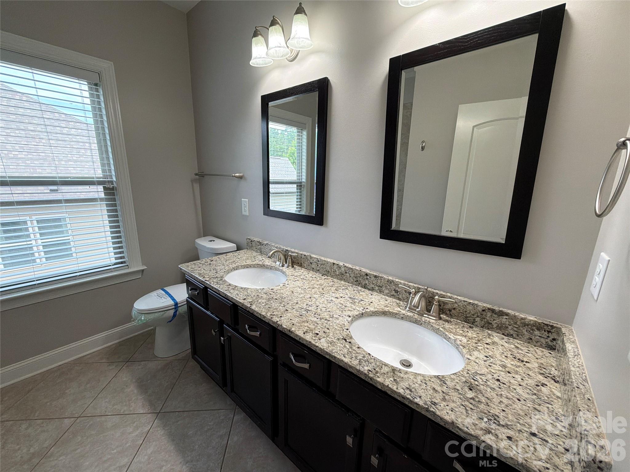 6013 Hyde Park Drive — Indian Trail
