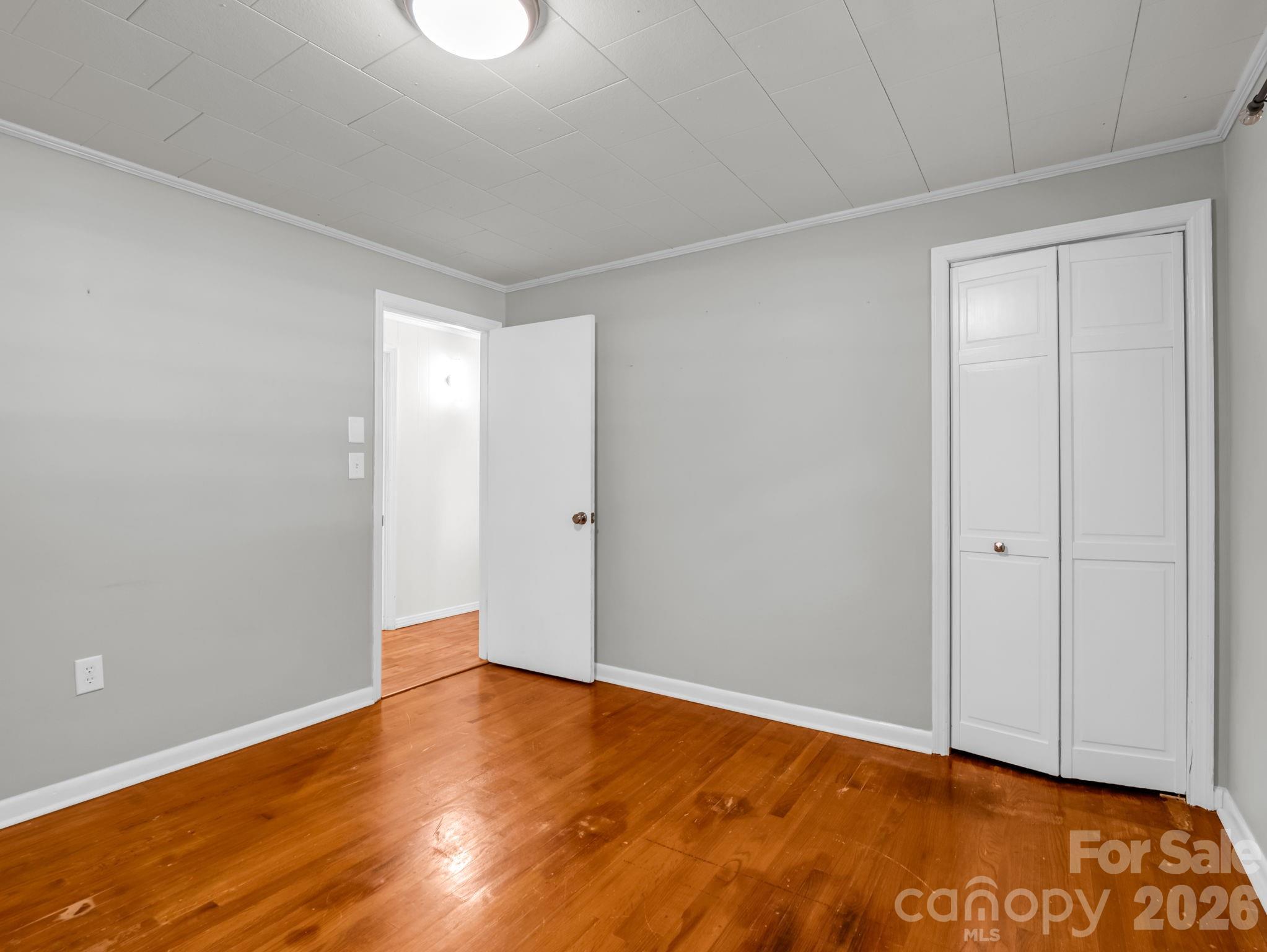 151 Woodside Drive — Forest City