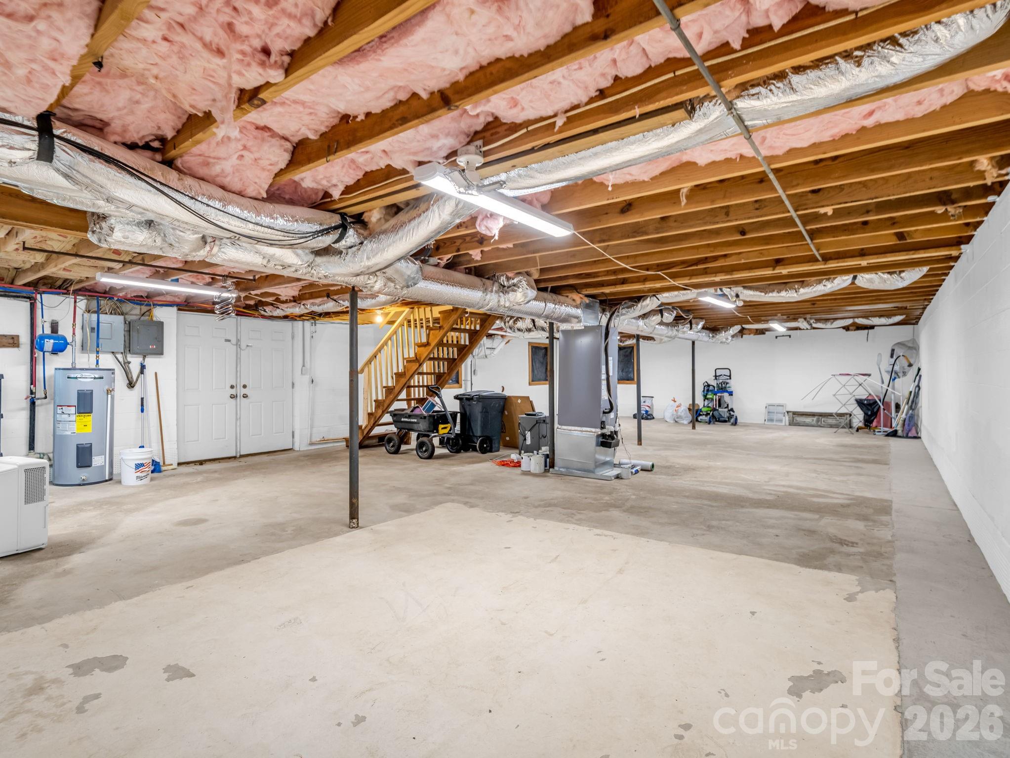 151 Woodside Drive — Forest City