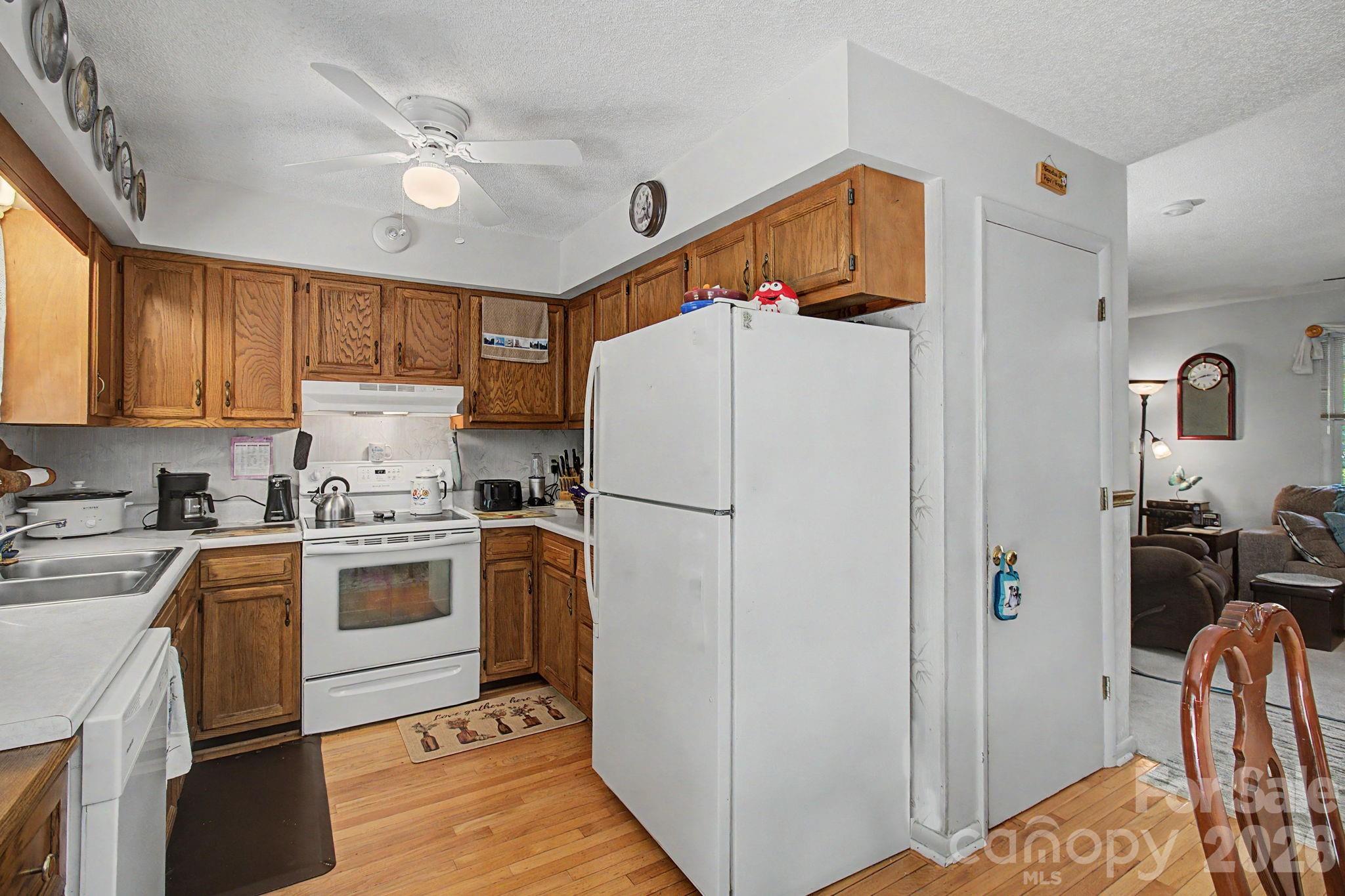 175 Pine Cove Lane — Alexander