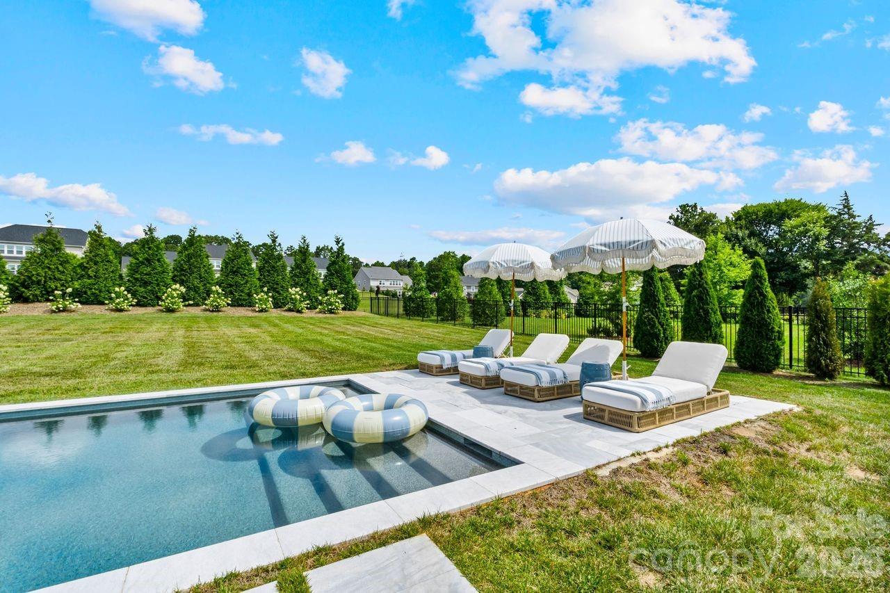11113 Benjamin Smith Avenue — Huntersville