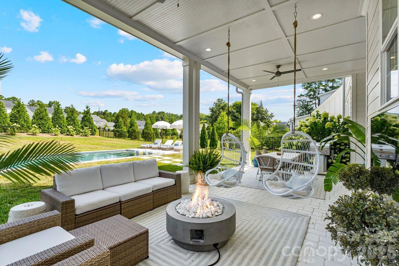 11113 Benjamin Smith Avenue — Huntersville