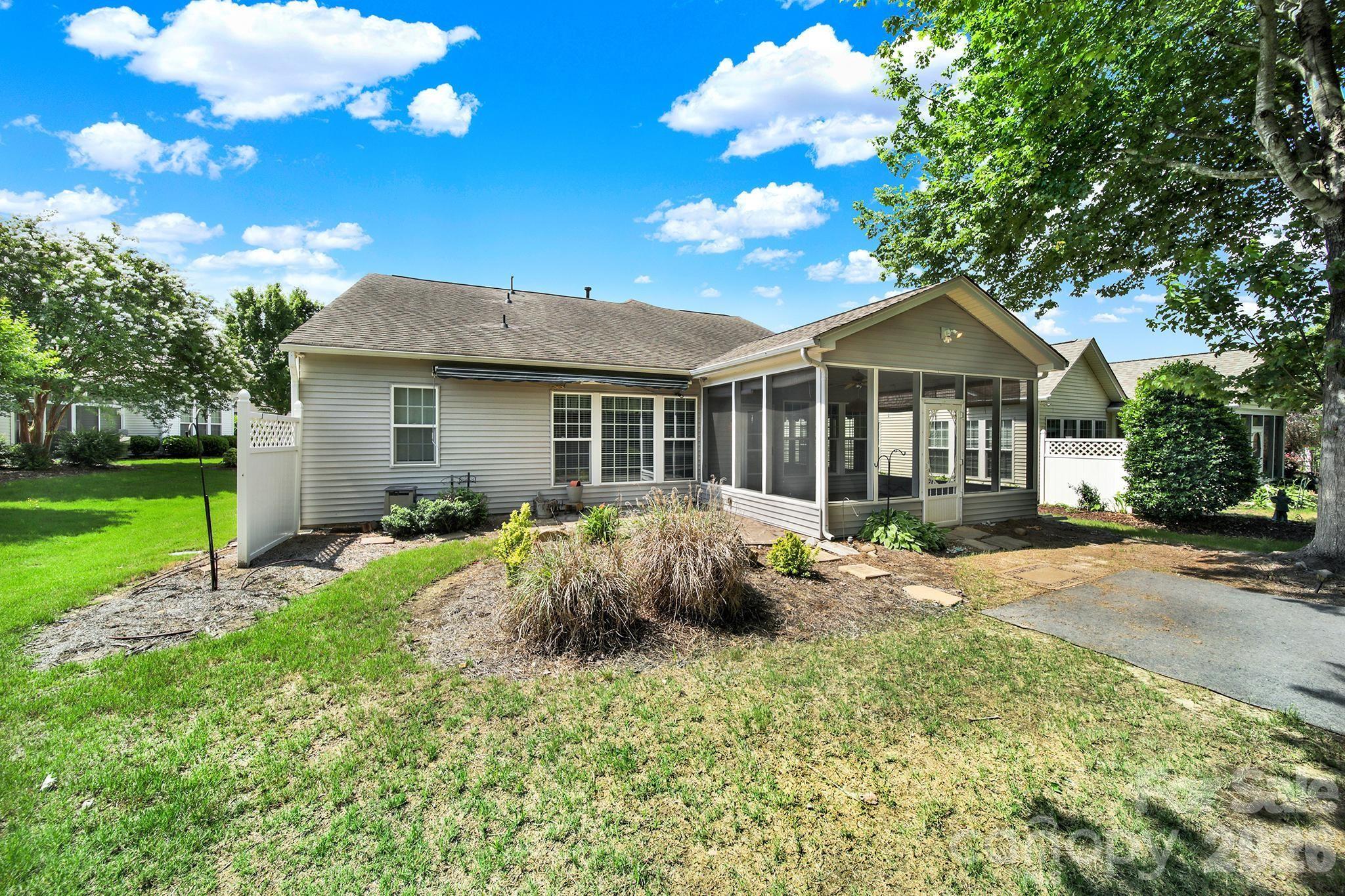 15184 Legend Oaks Court — Fort Mill