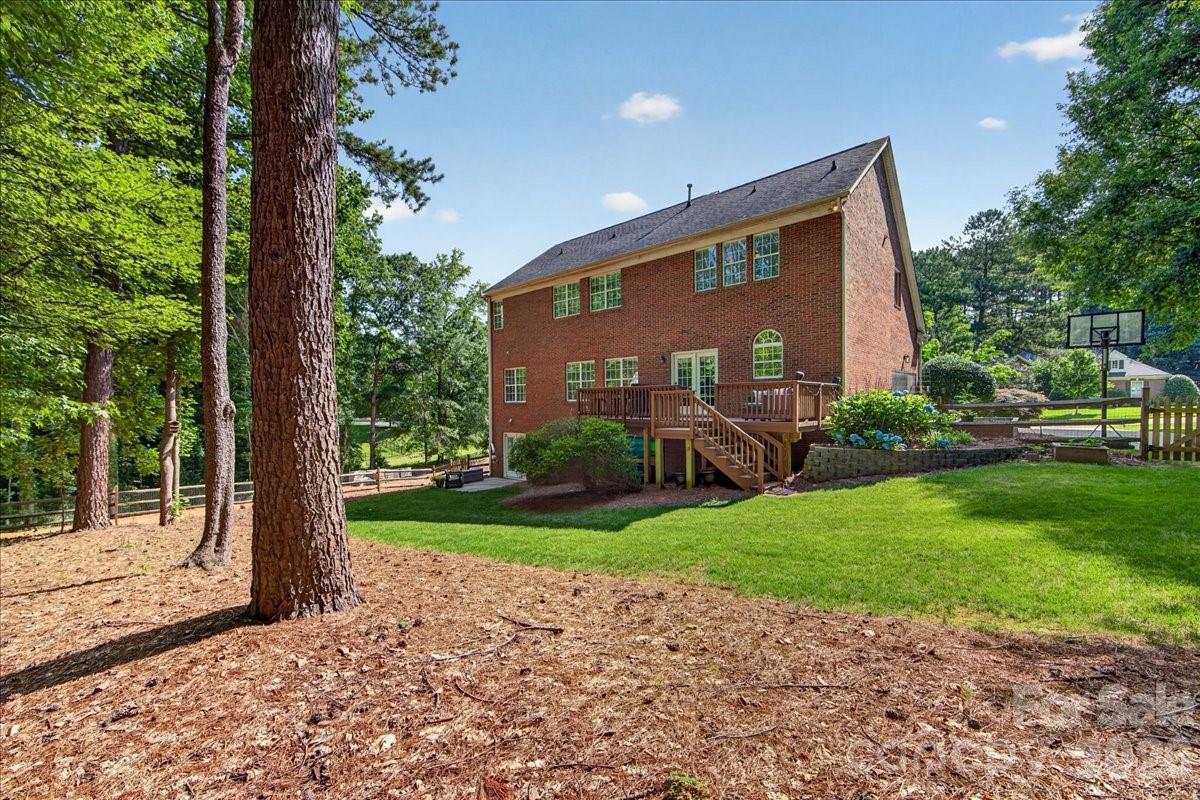 12023 Overlook Mountain Drive — Charlotte