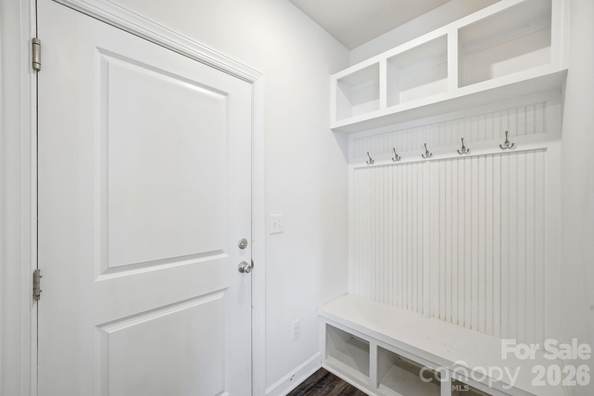 518 Nixon Road — Belmont