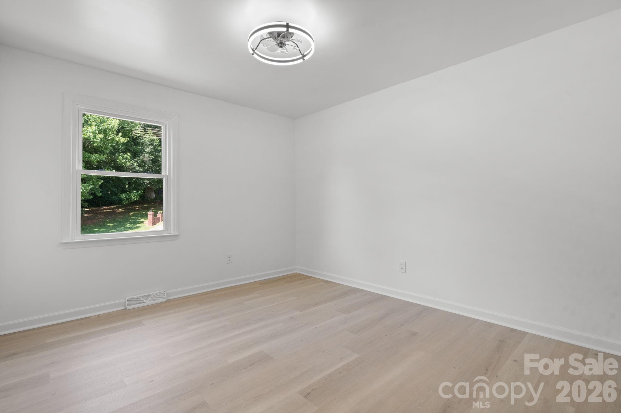 602 Sharon Drive — Statesville