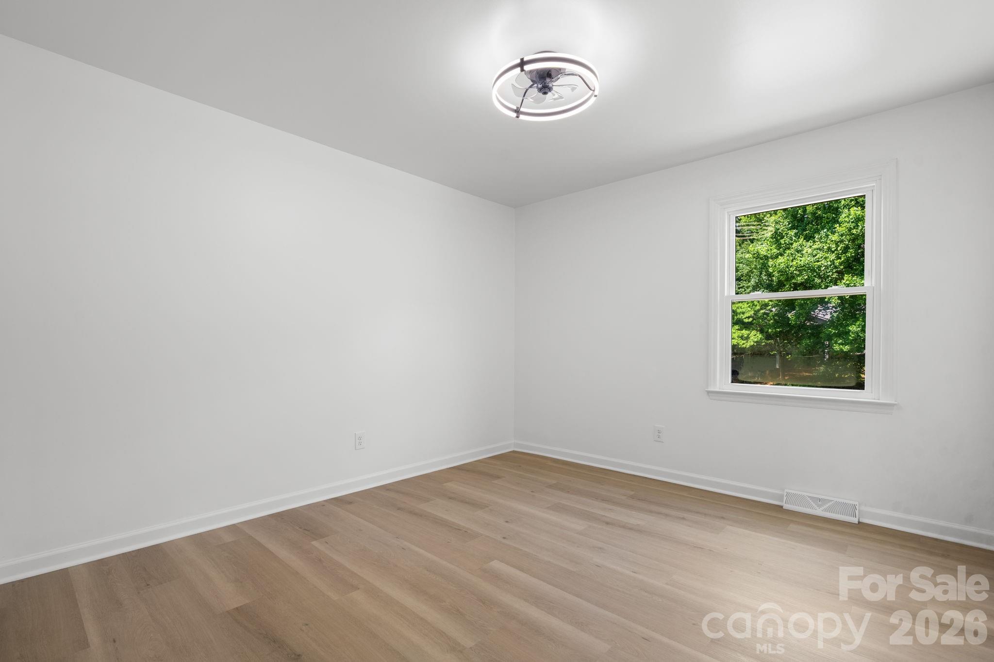 602 Sharon Drive — Statesville