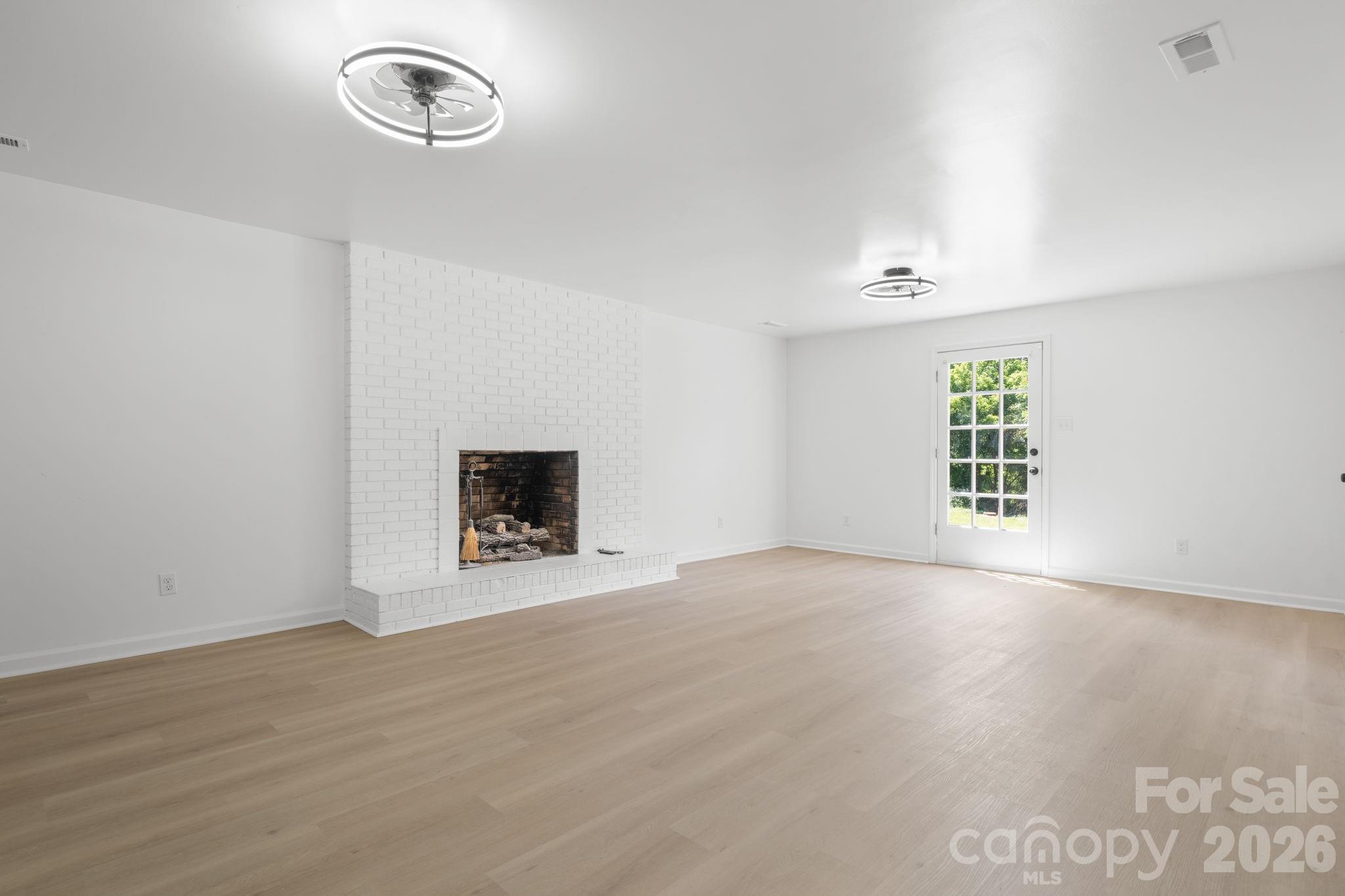 602 Sharon Drive — Statesville